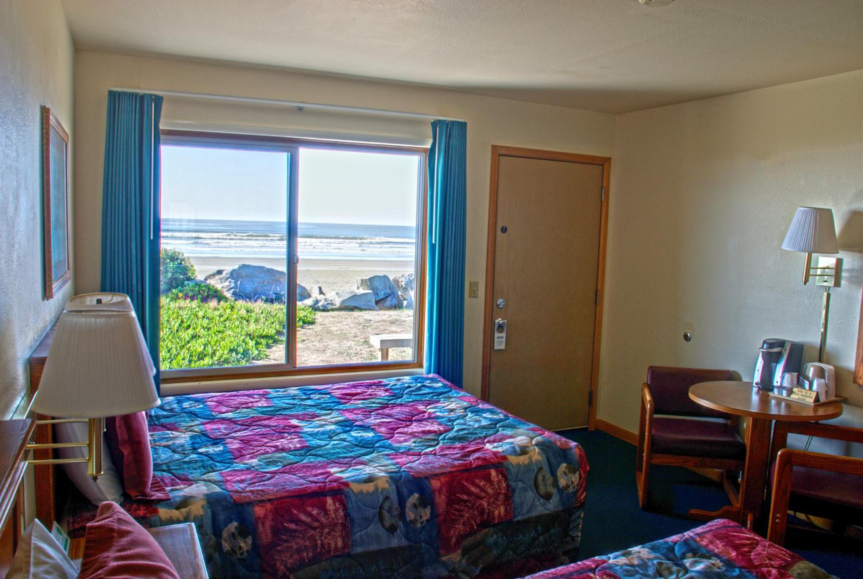 Double Room with Sea View - Photo 14