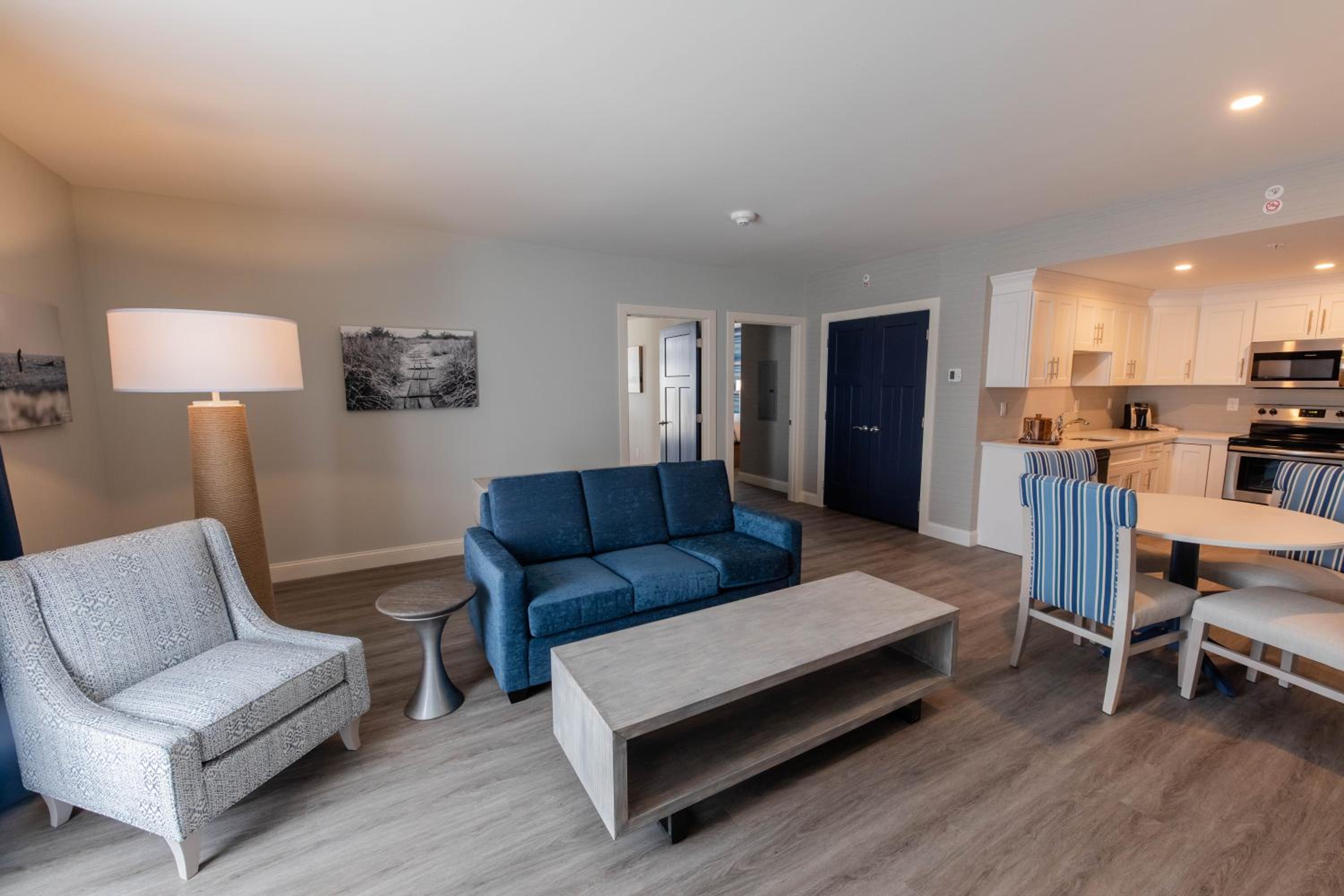 King Suite - Photo 1