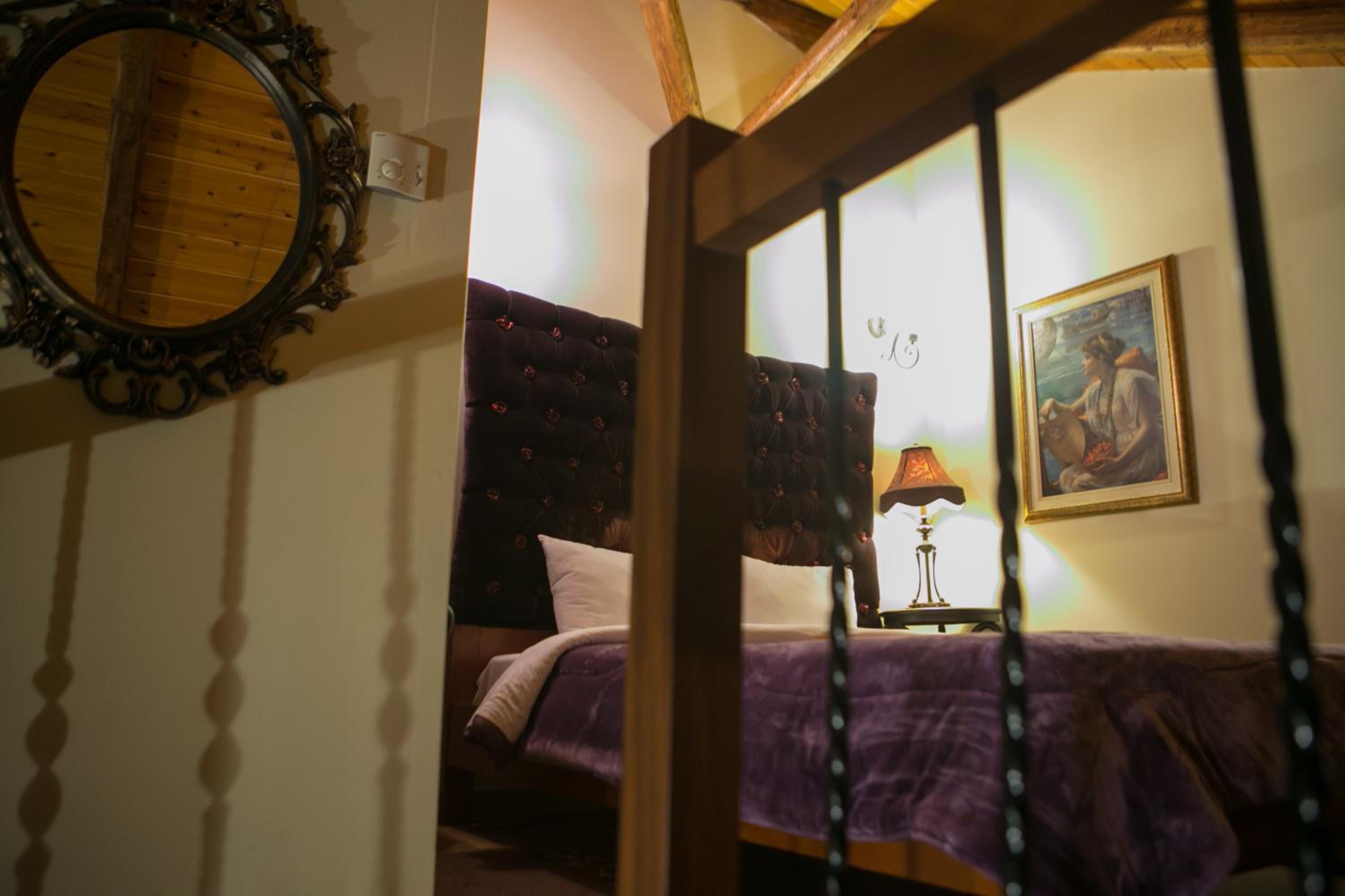Economy Suite