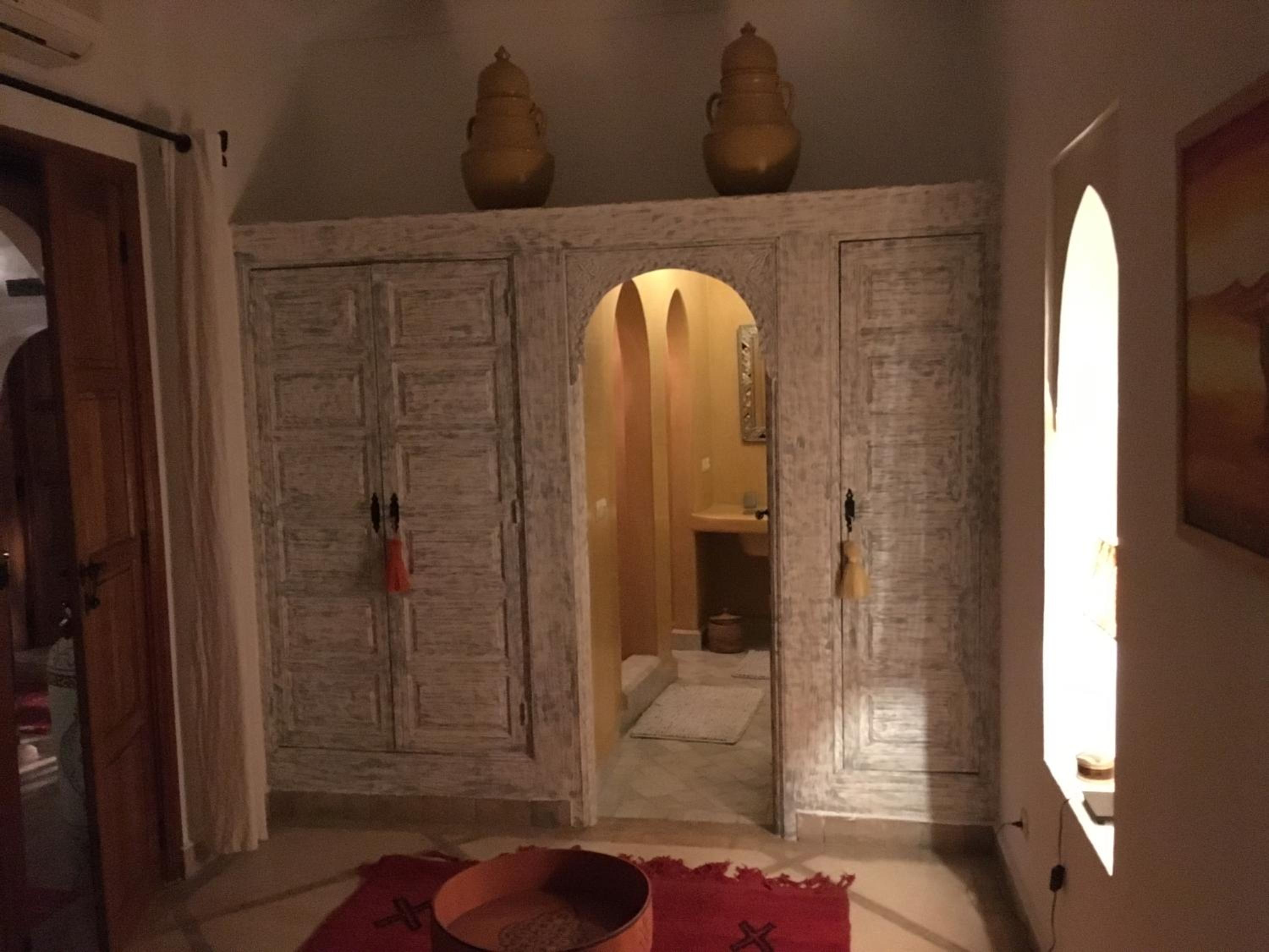 Double Room with Private Bathroom - Photo 5