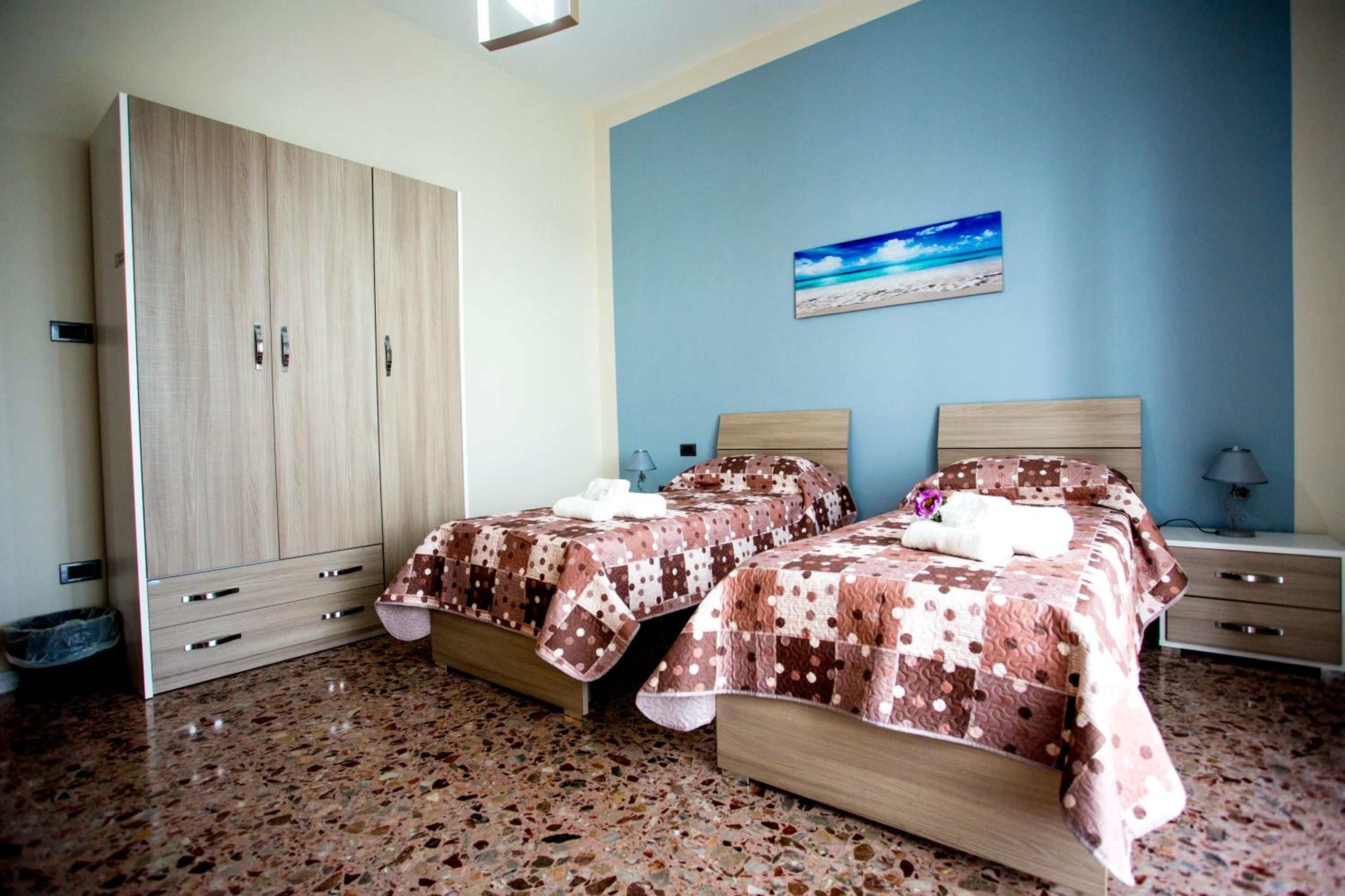 Triple Room with Private Bathroom photo 1