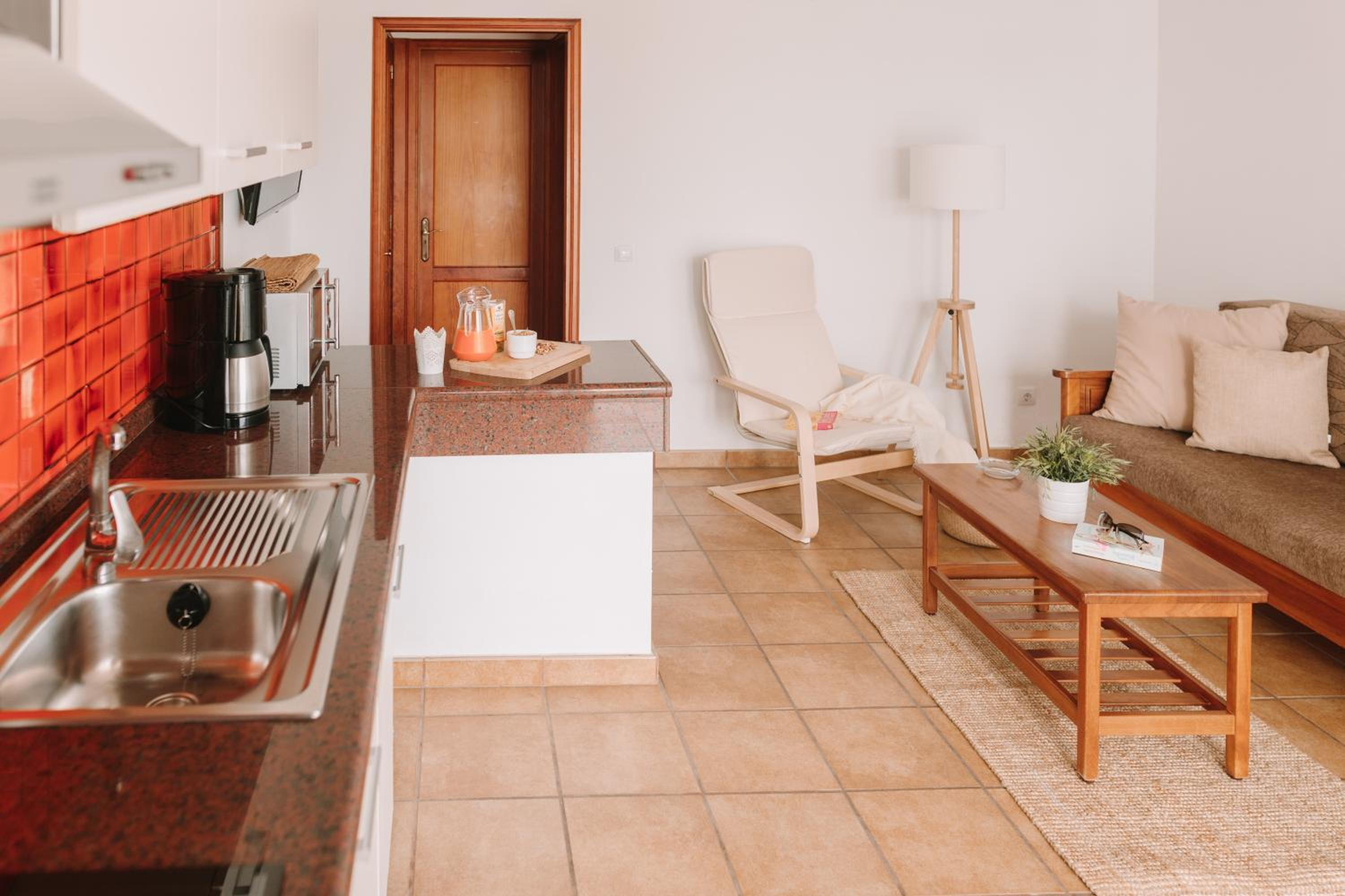 One-Bedroom Apartment - Photo 1