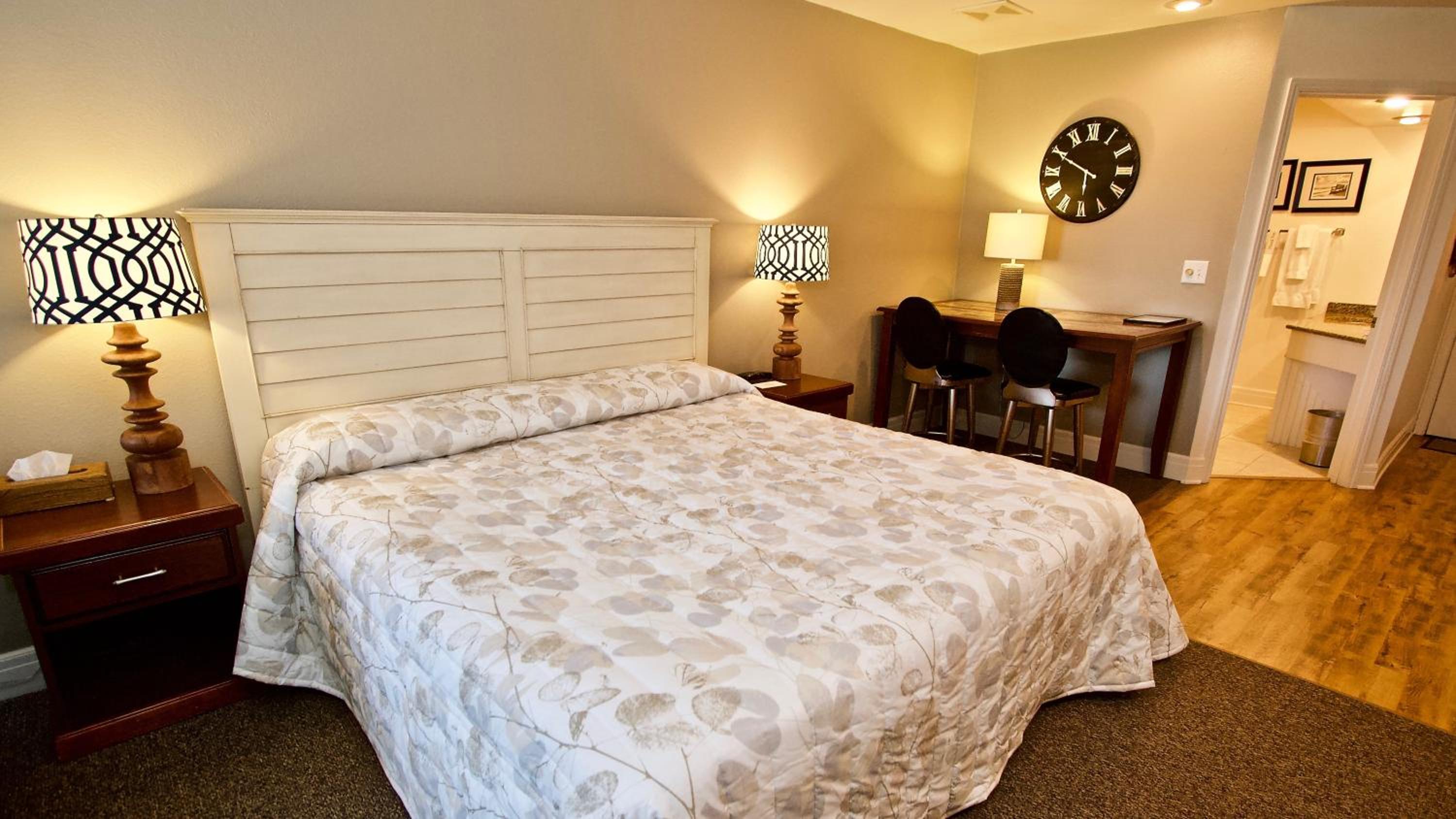 King Room with Lake View