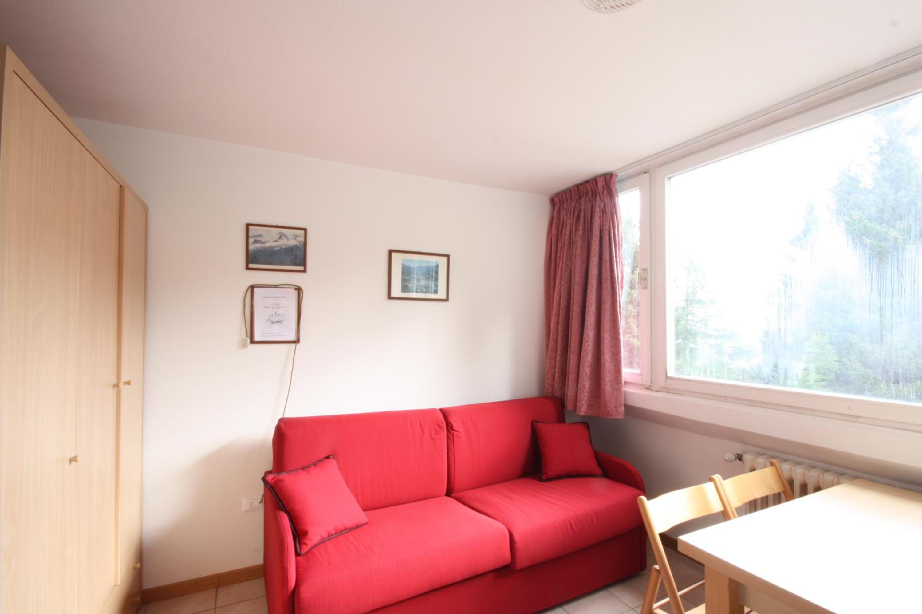 Studio Apartment photo 1