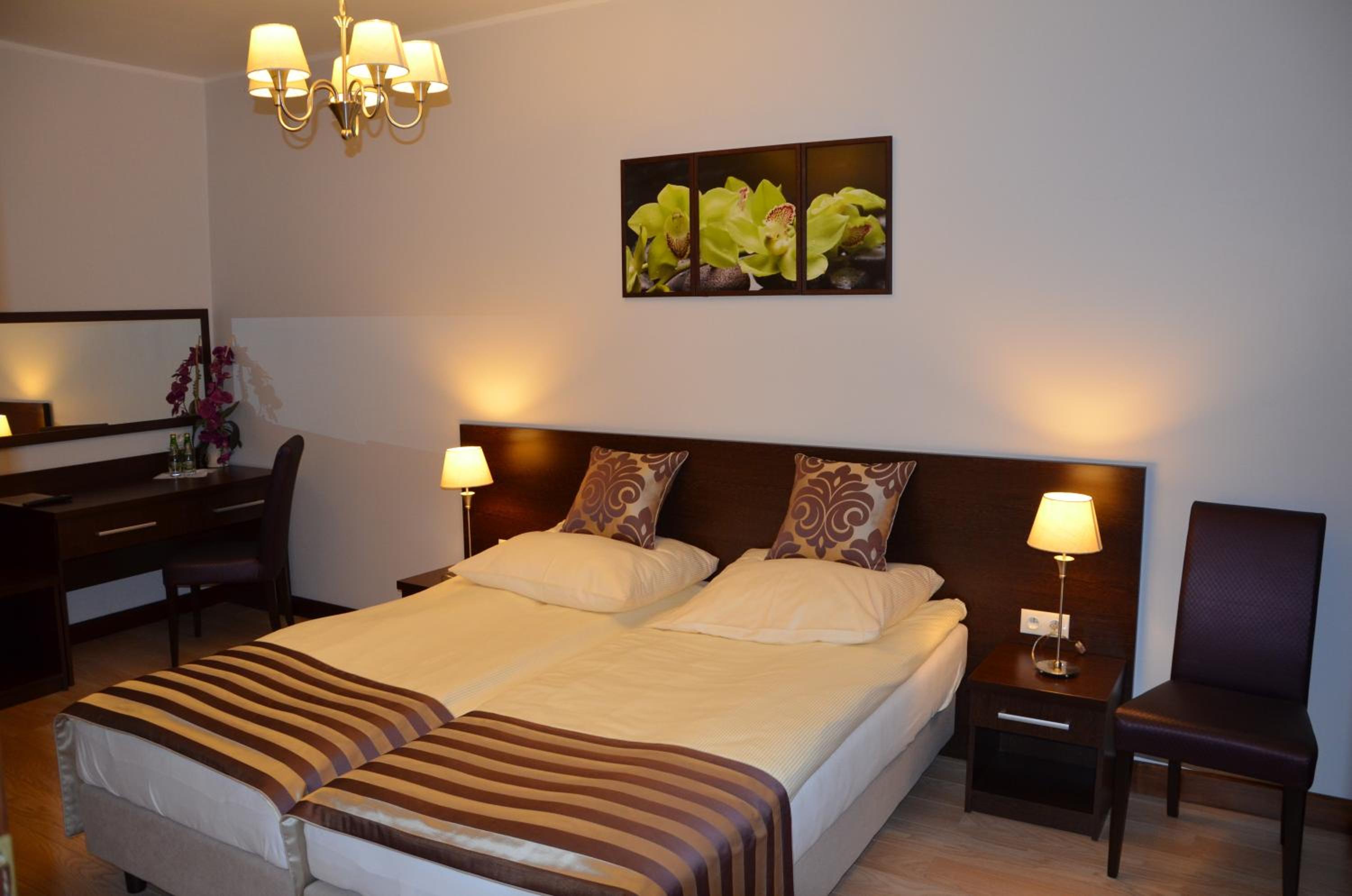 Twin Room - Photo 1
