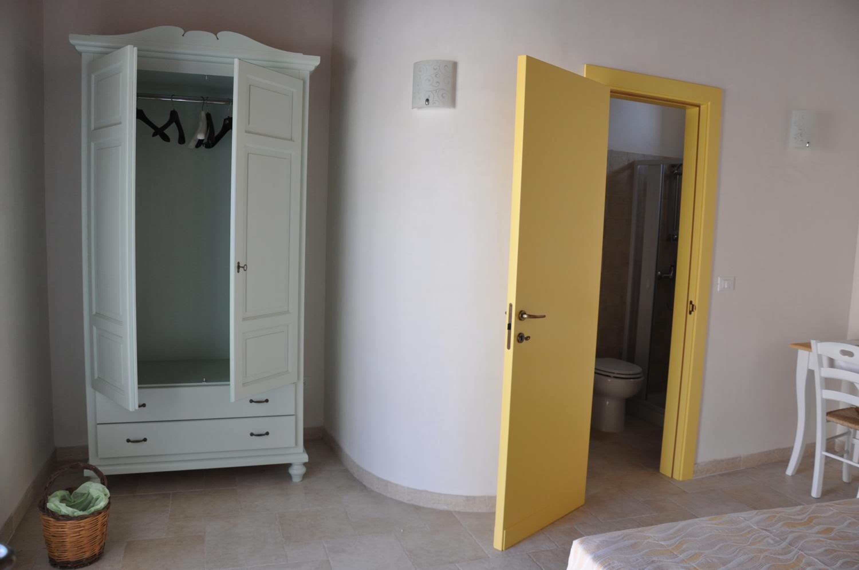 Standard Double Room photo 2