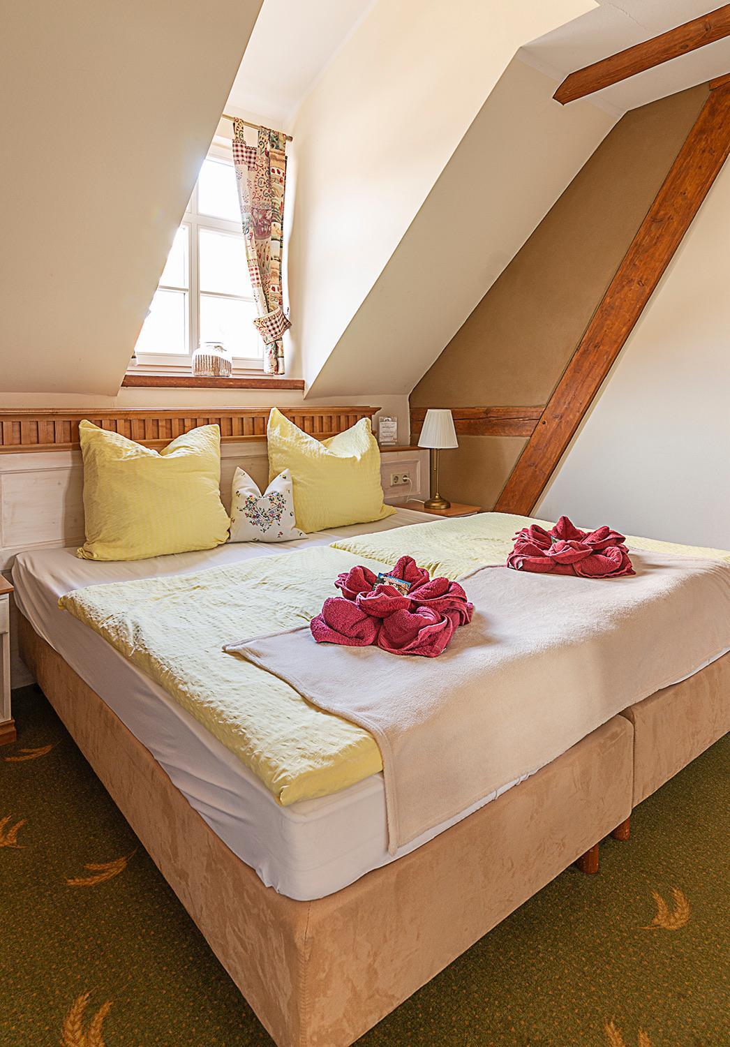 Budget Double Room - Photo 5