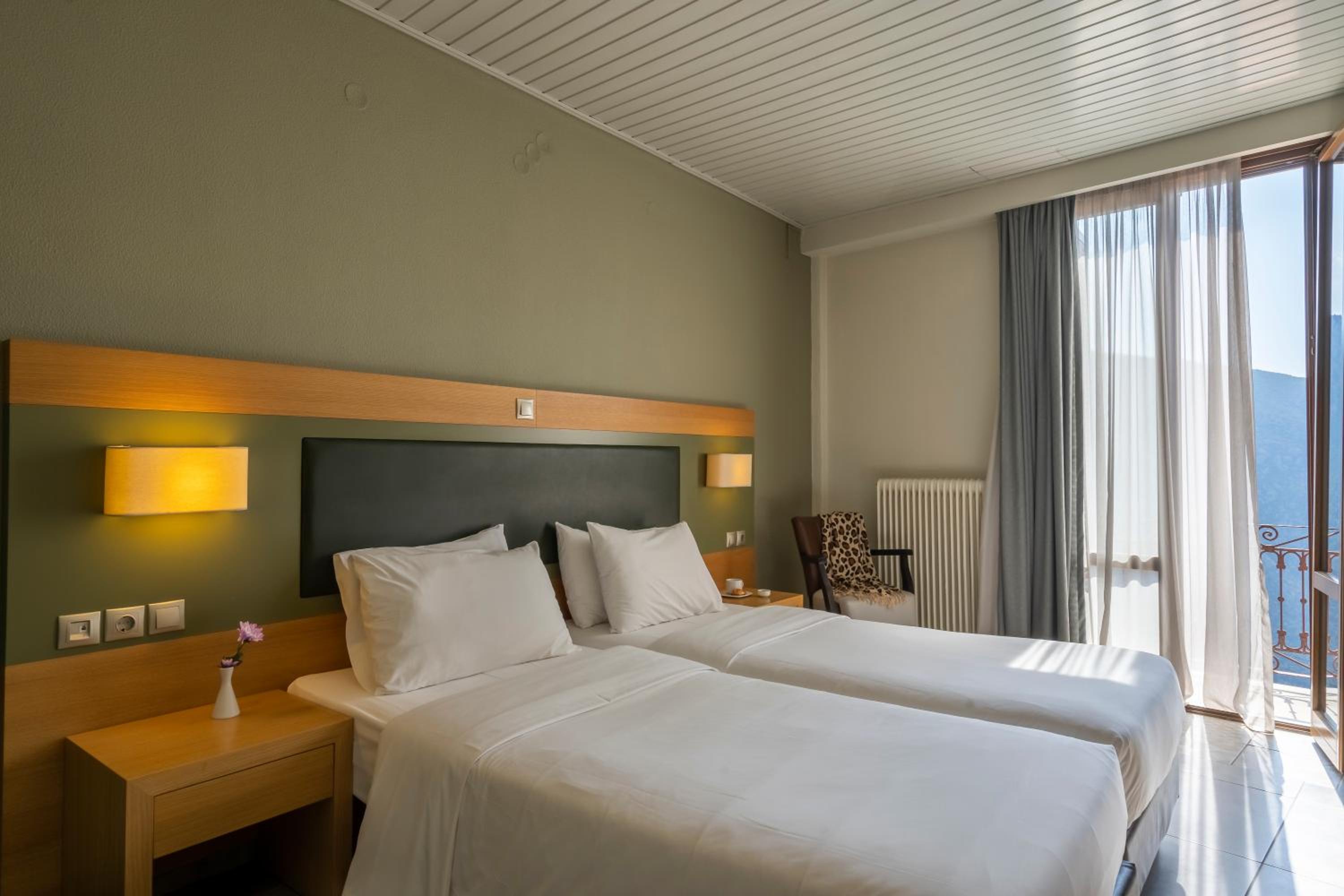 Connecting Room with Sea View (2-5 Adults) photo 3