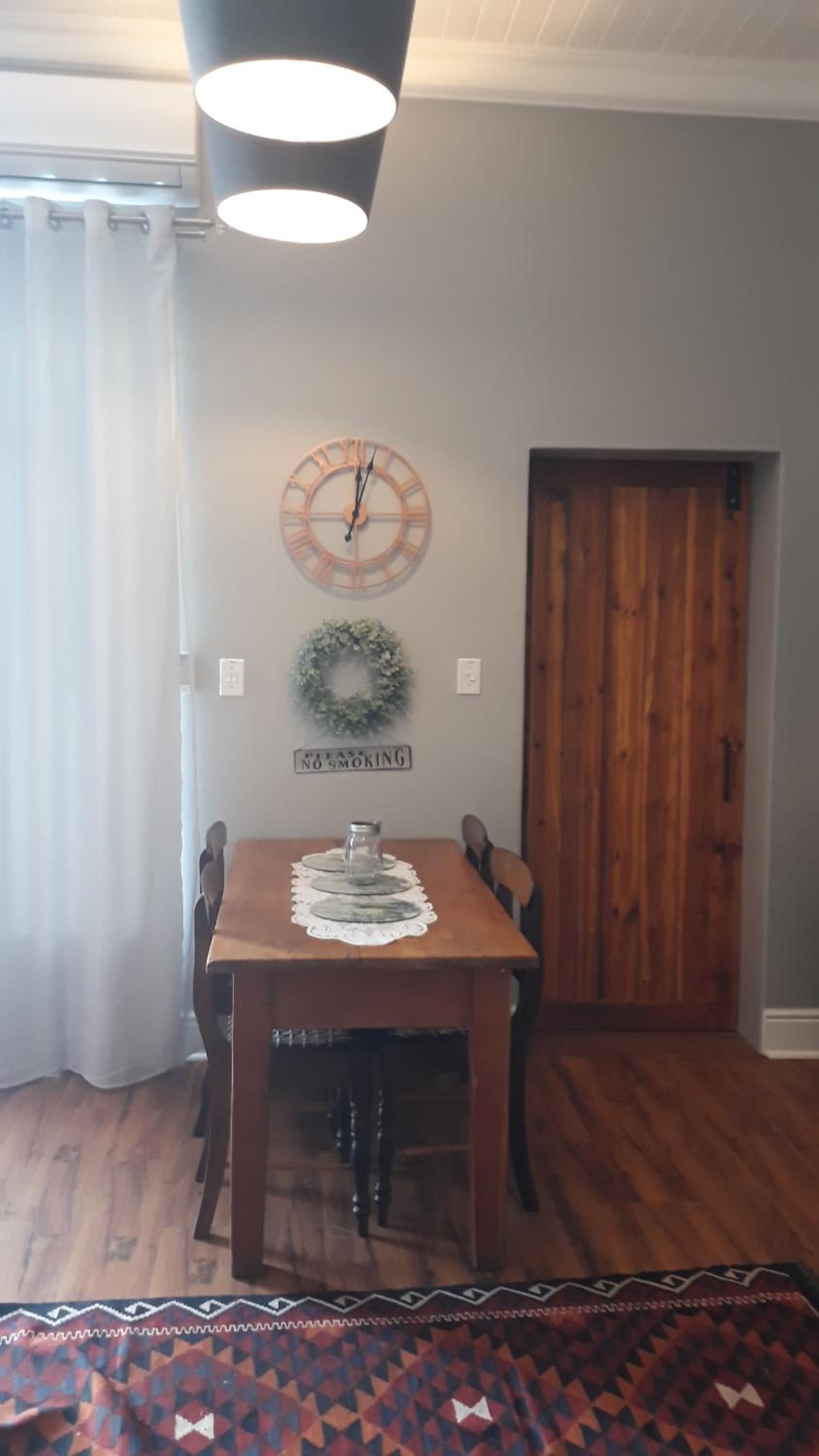 Family Room - Not Pet Friendly - Photo 12
