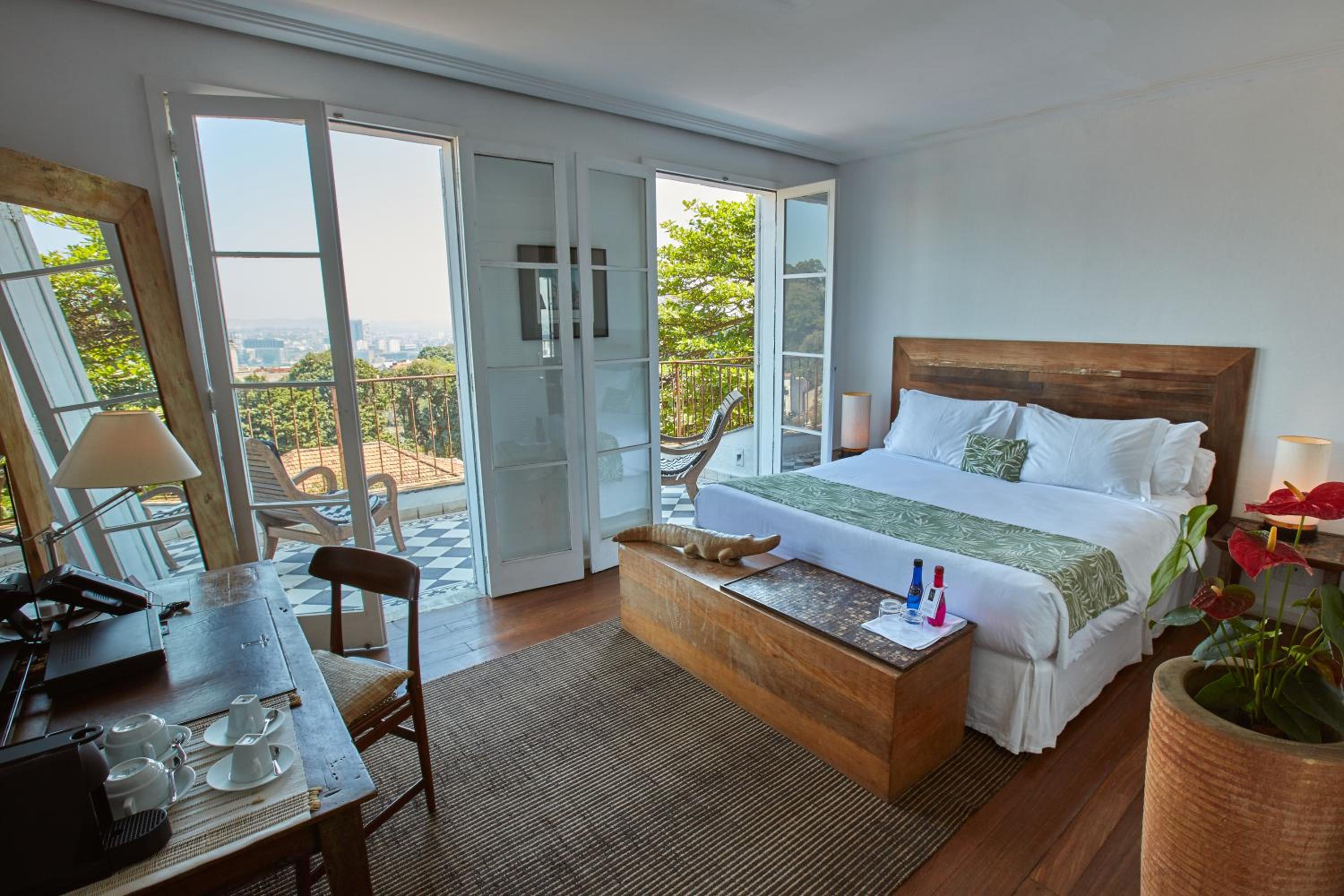Deluxe King Room with Balcony and View