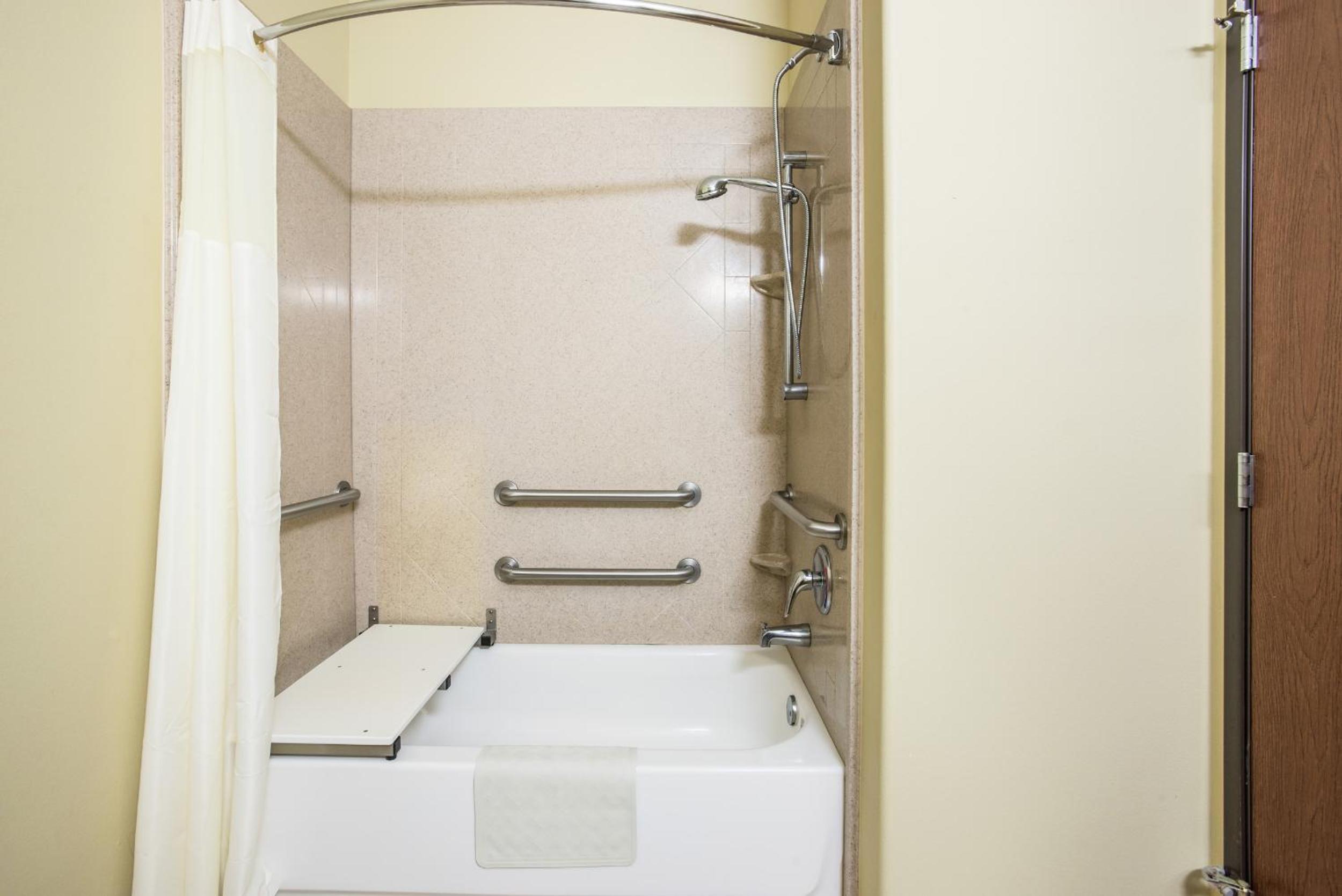 King Room - Disability Access/Non-Smoking - Photo 3
