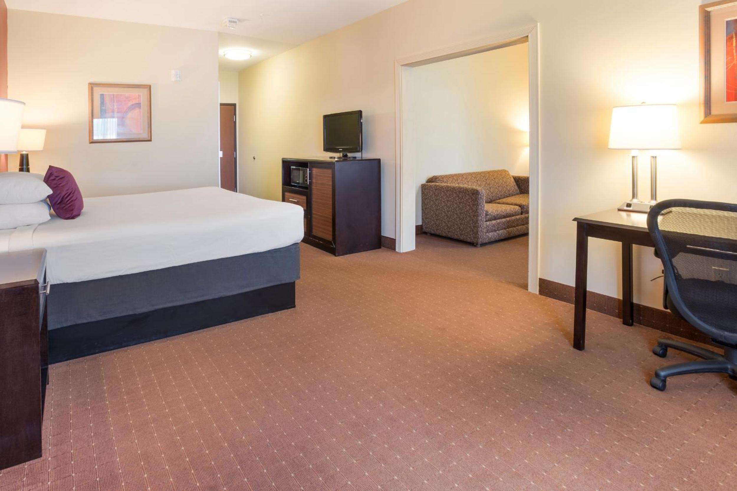 King Room - Non-Smoking - Photo 2