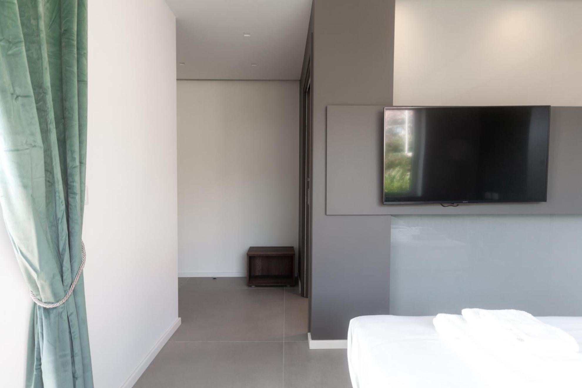 Double Room with Terrace - Photo 17