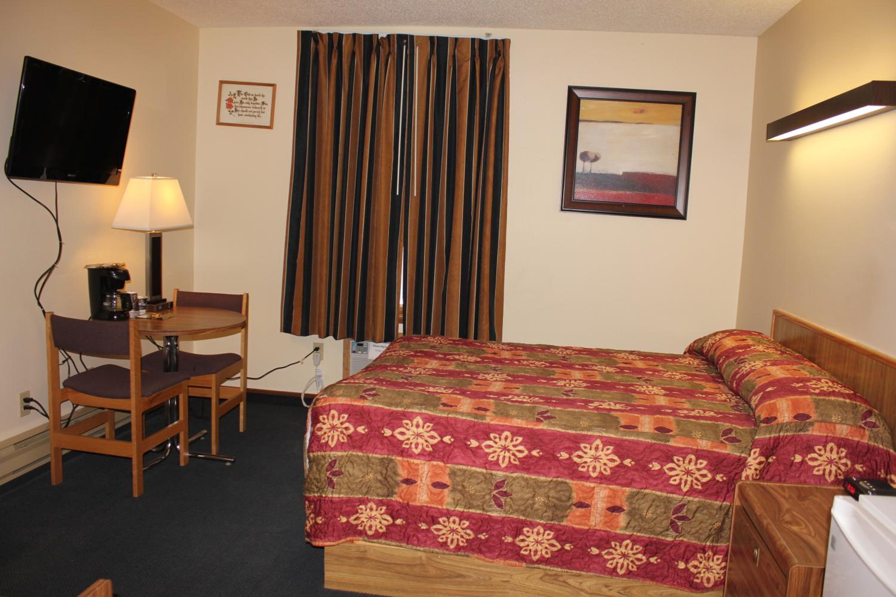 Budget Double Room photo 1
