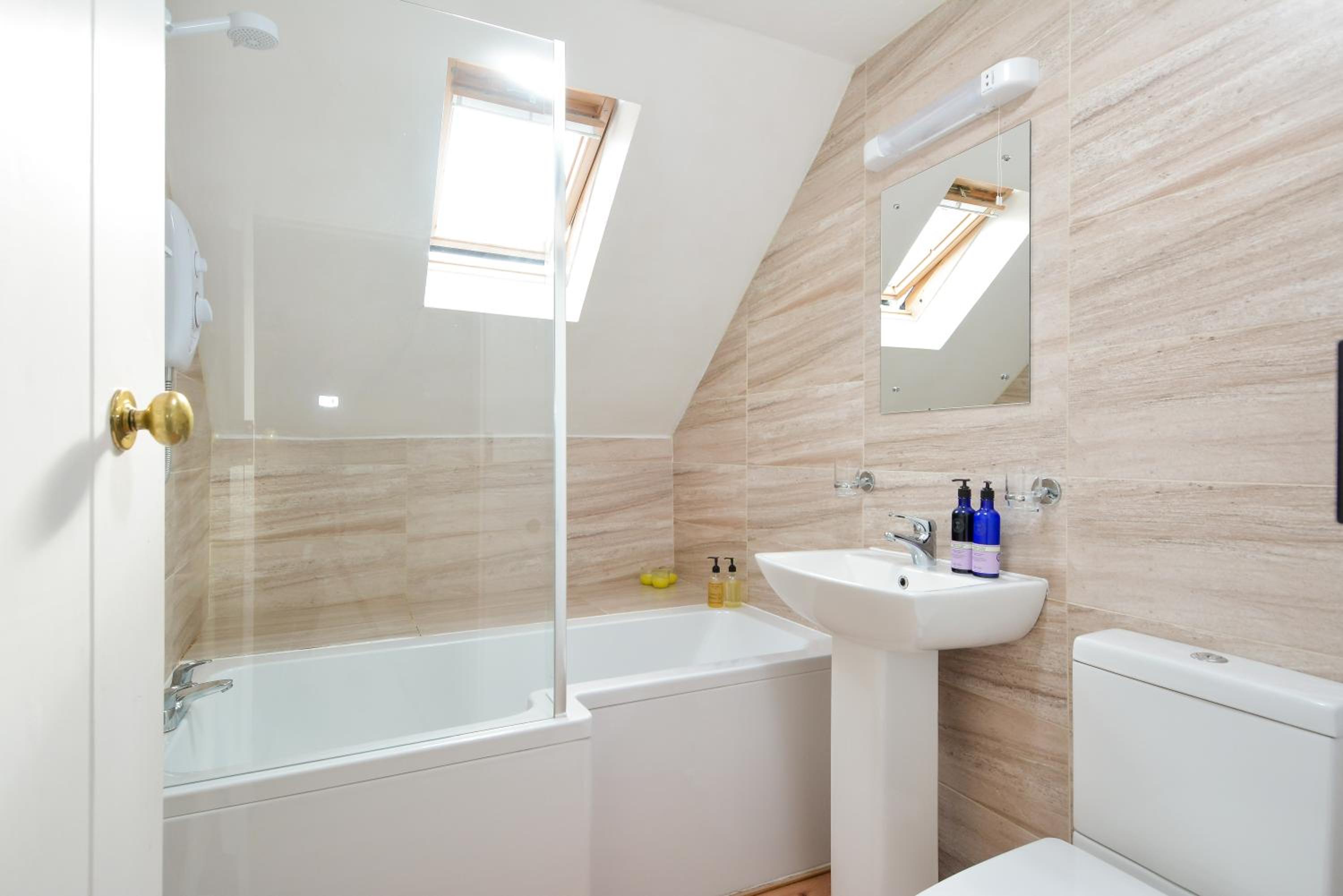 Holiday Home - Arnvicar Farmhouse photo 2