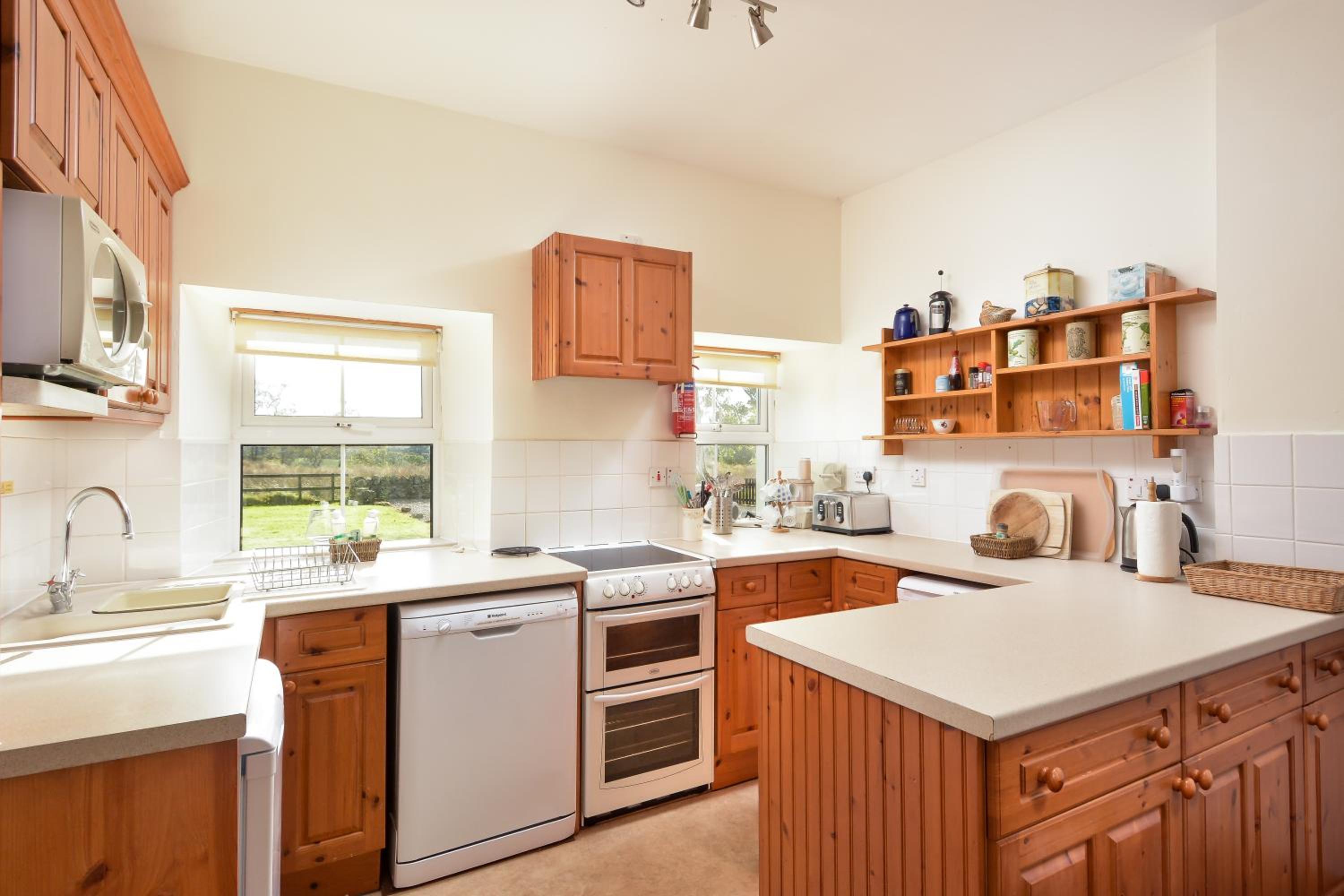 Holiday Home - Arnvicar Farmhouse photo 3