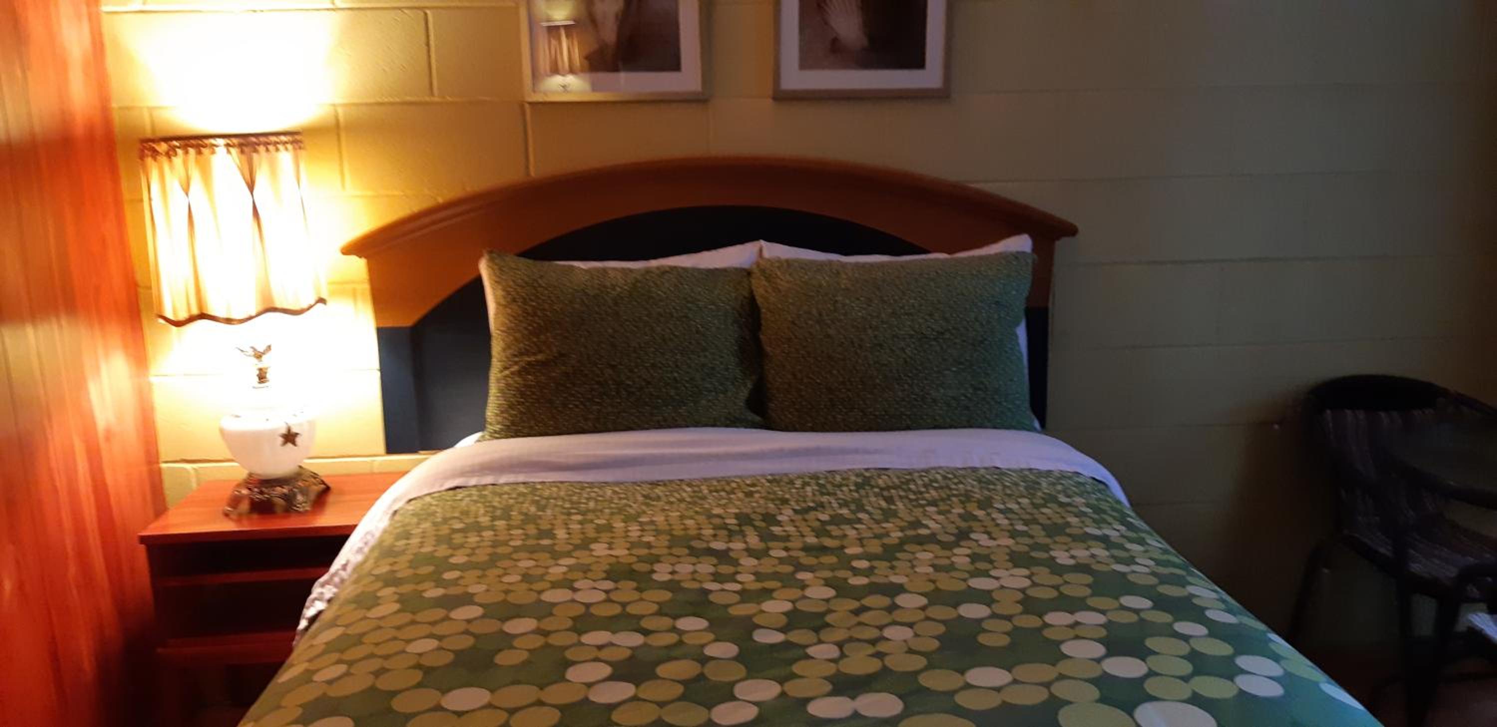 Queen Room - Photo 2