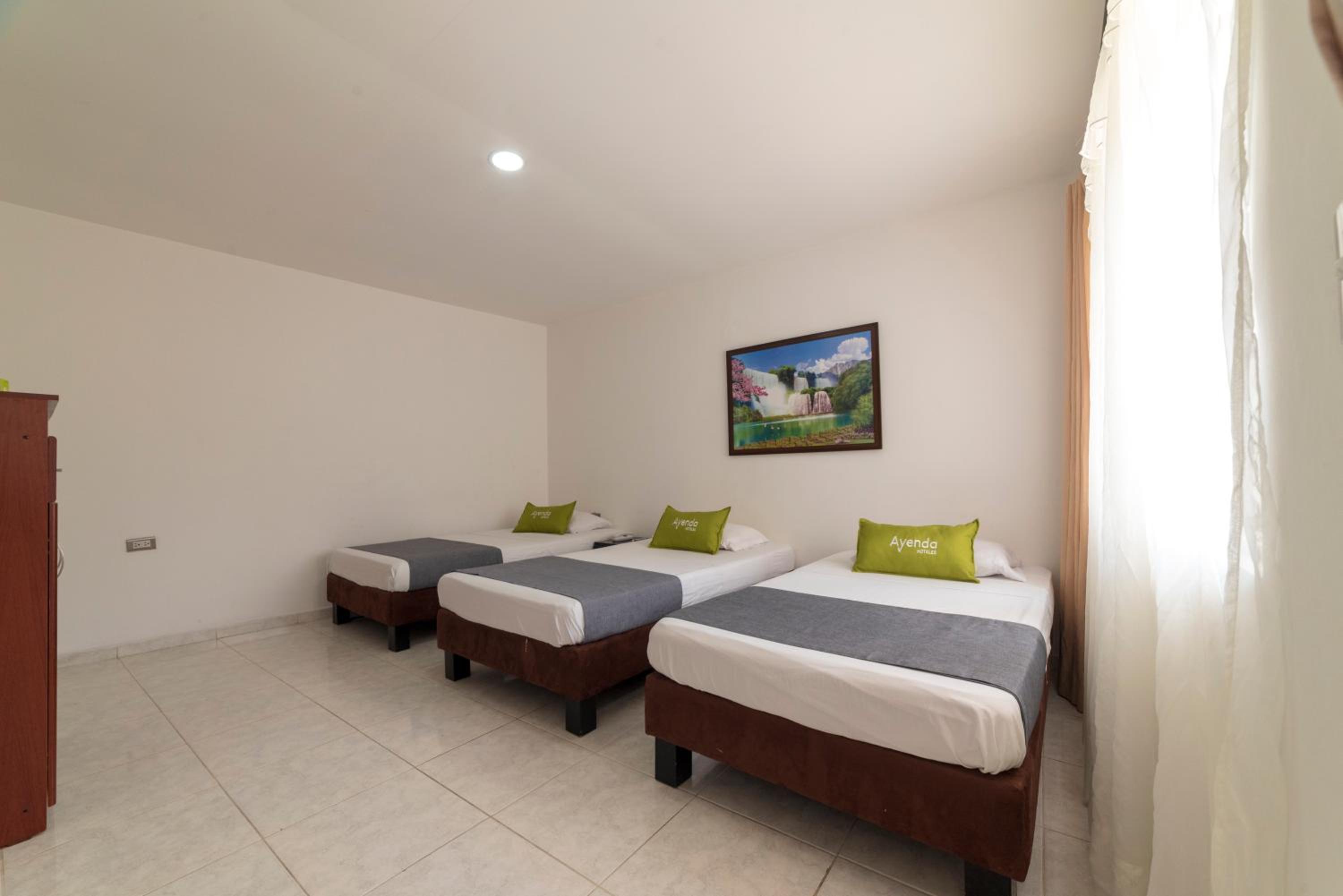 Triple Room