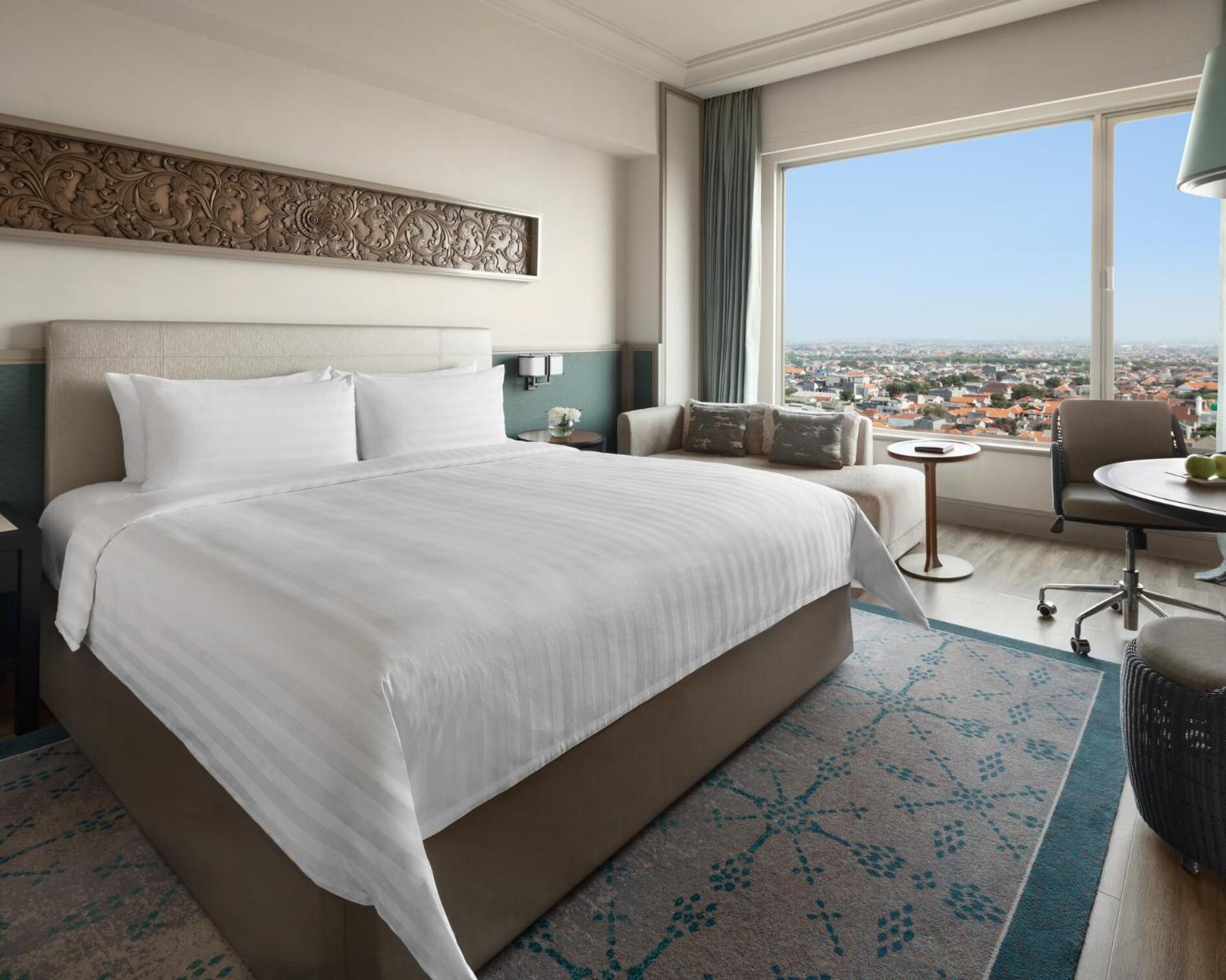 Deluxe King Room - Photo 1
