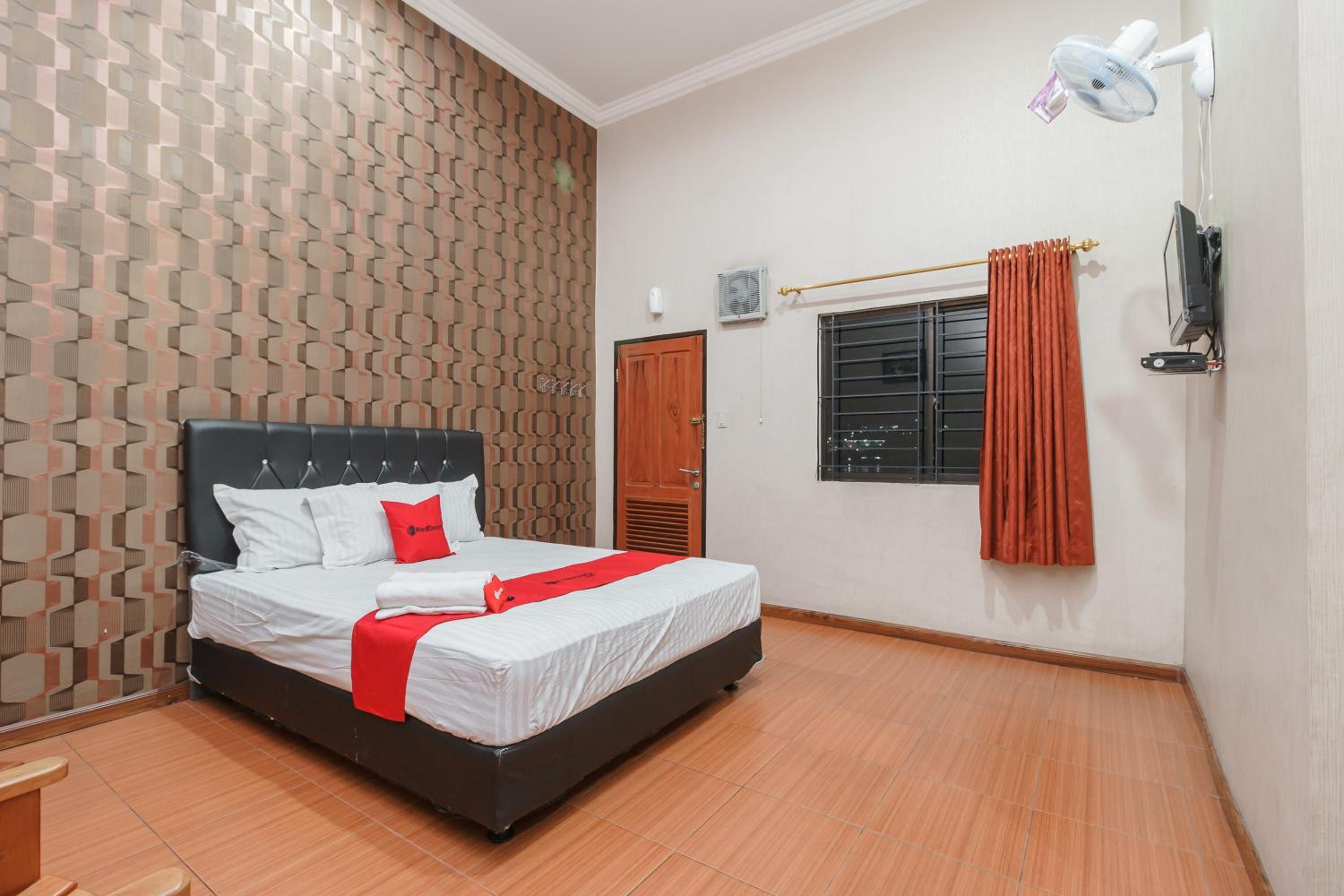 Double Room - Photo 6