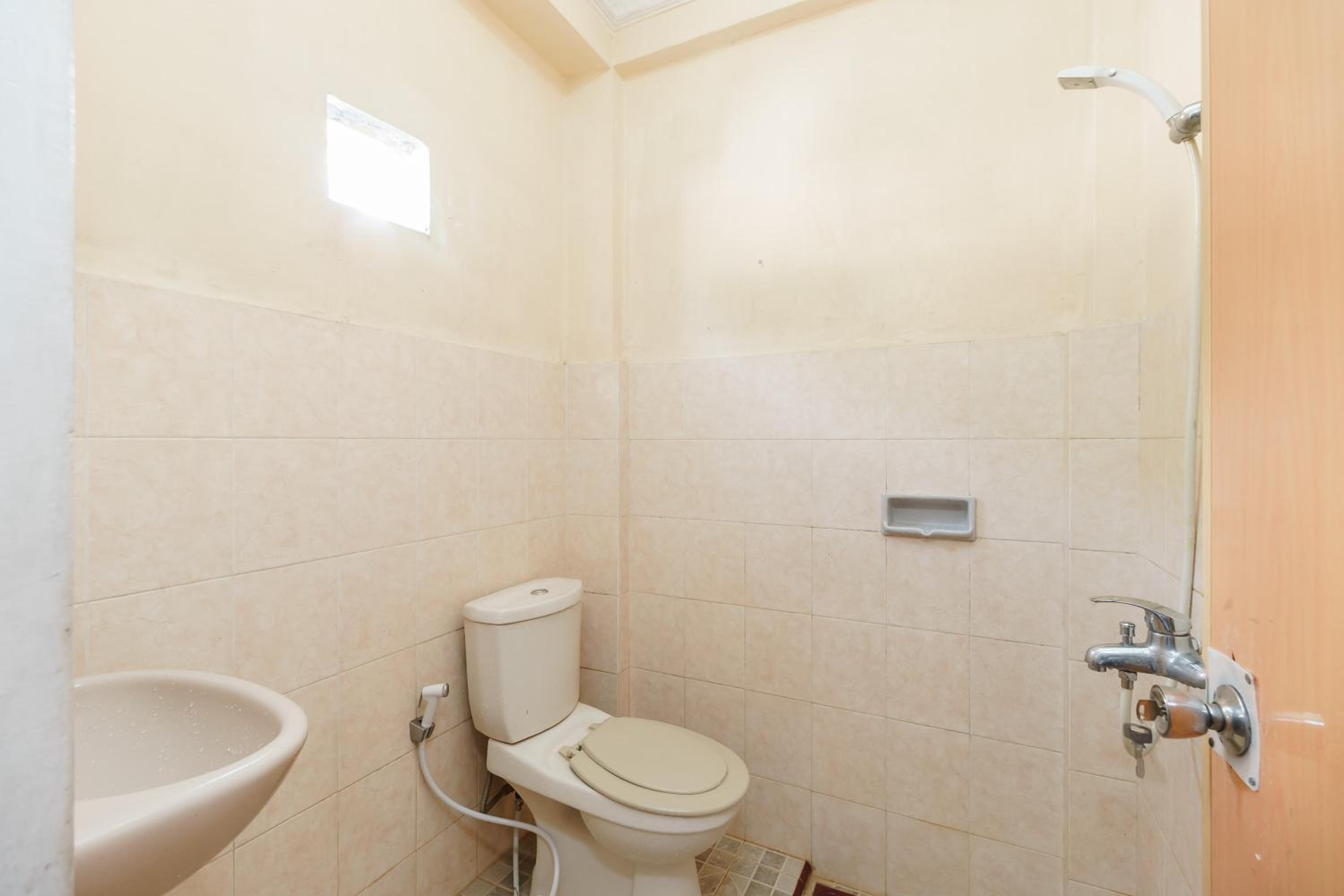 Double Room - Photo 2