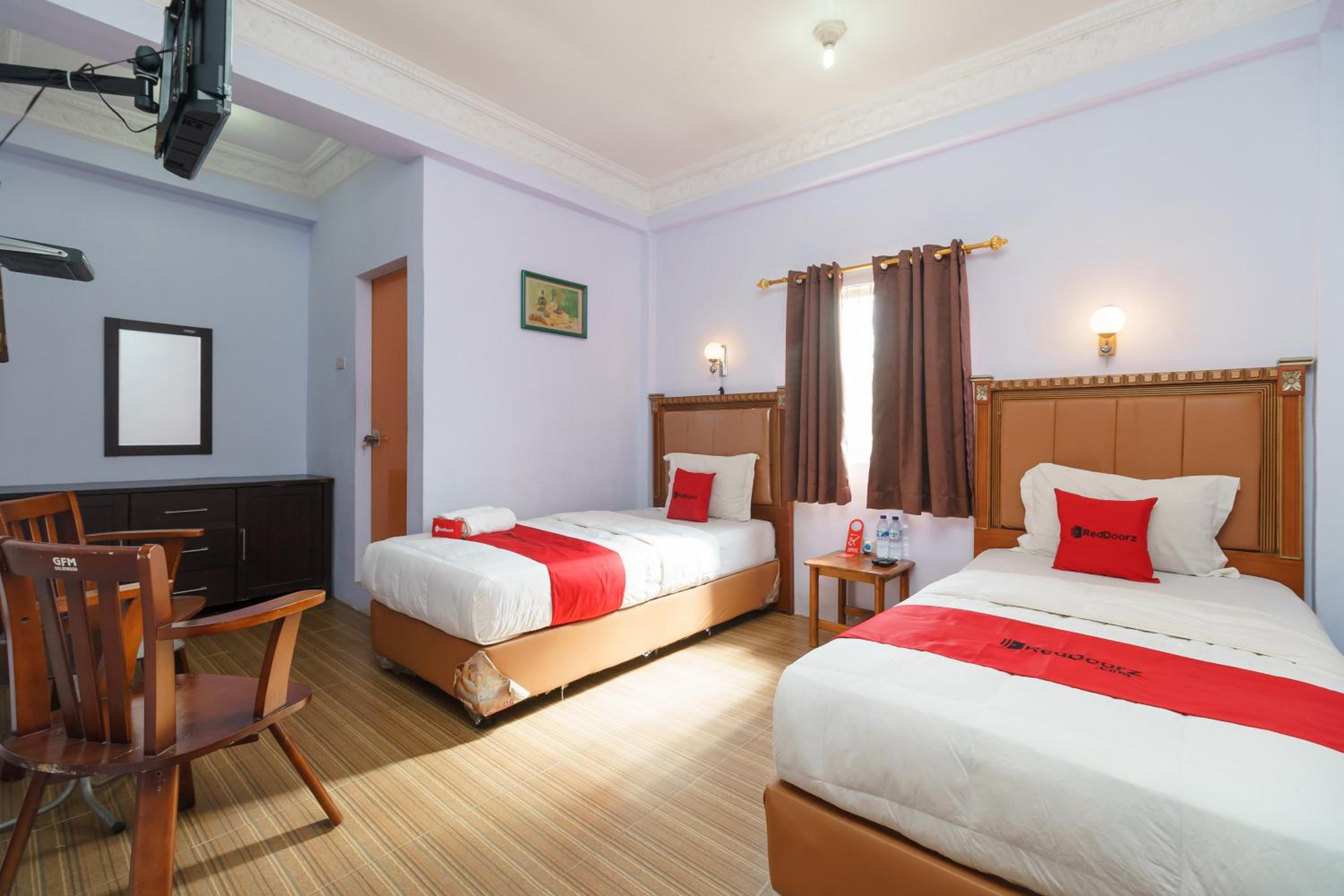 Twin Room - Photo 1