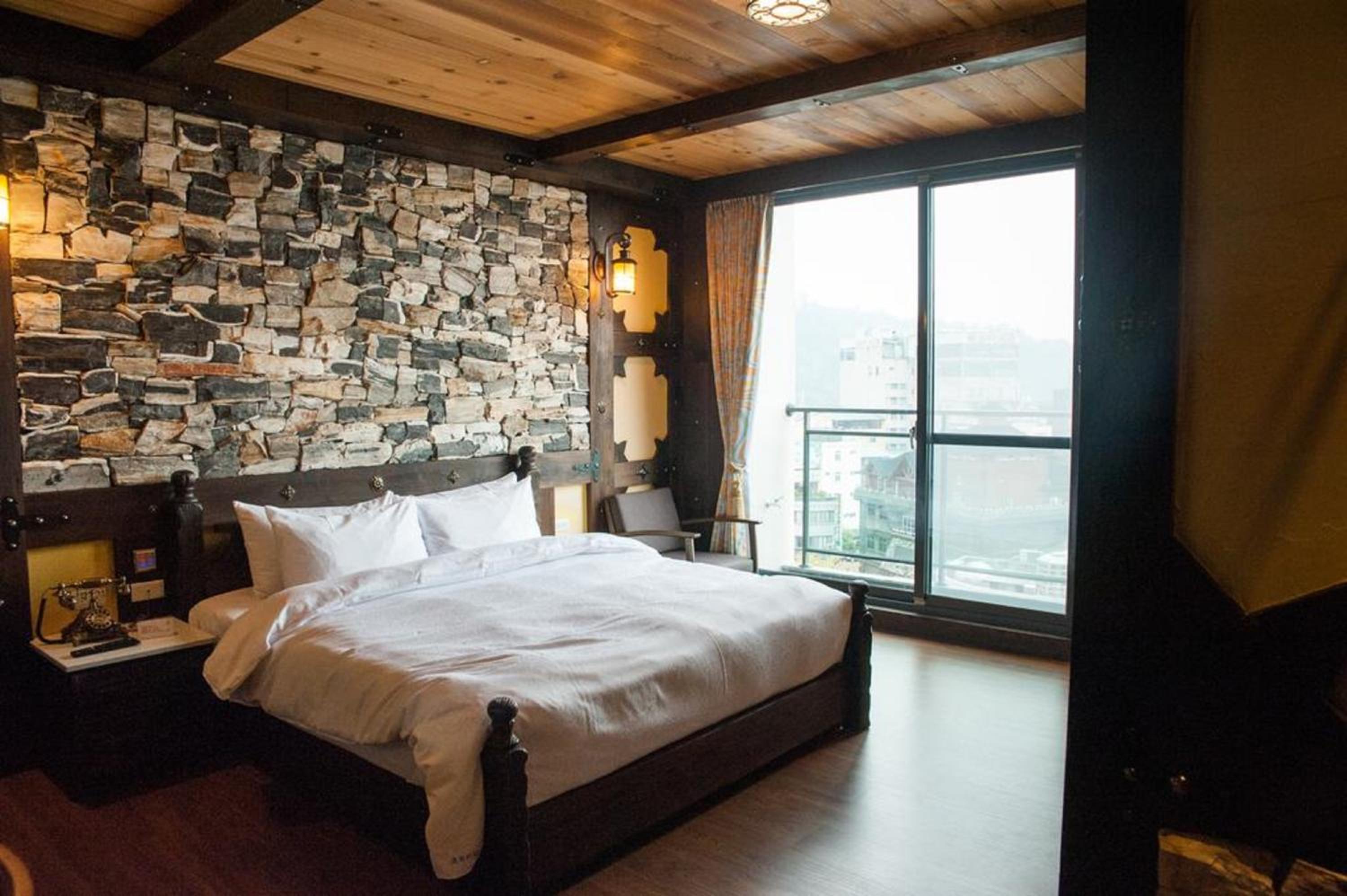 Deluxe Double Room with Bath