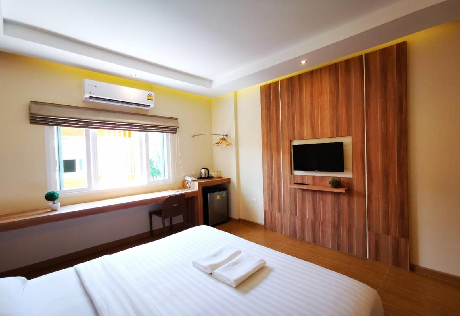 Deluxe Room - Photo 1