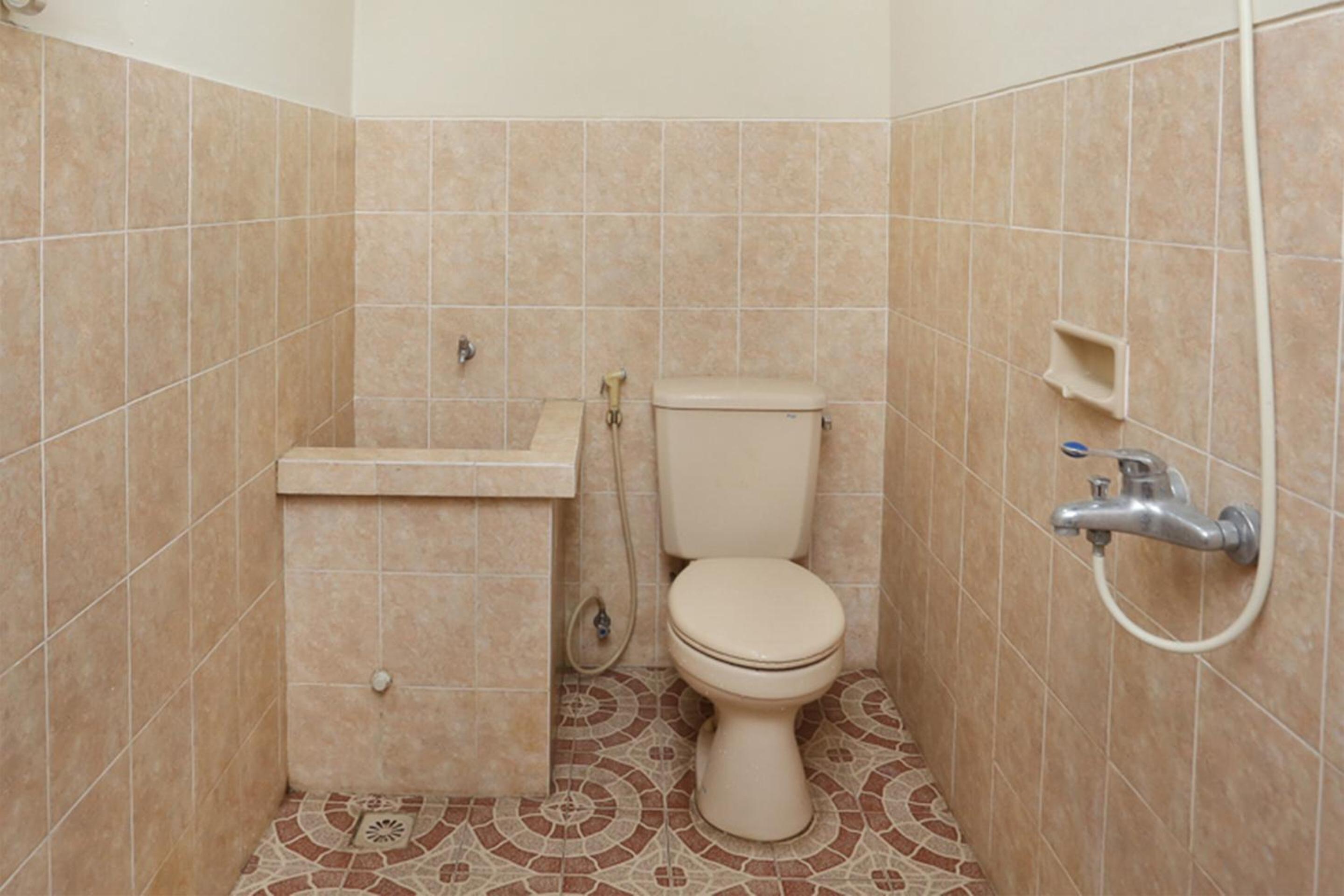 Standard Twin Room - Photo 5