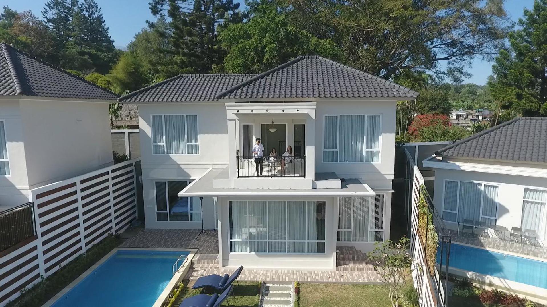 Three-Bedroom Villa - Photo 43