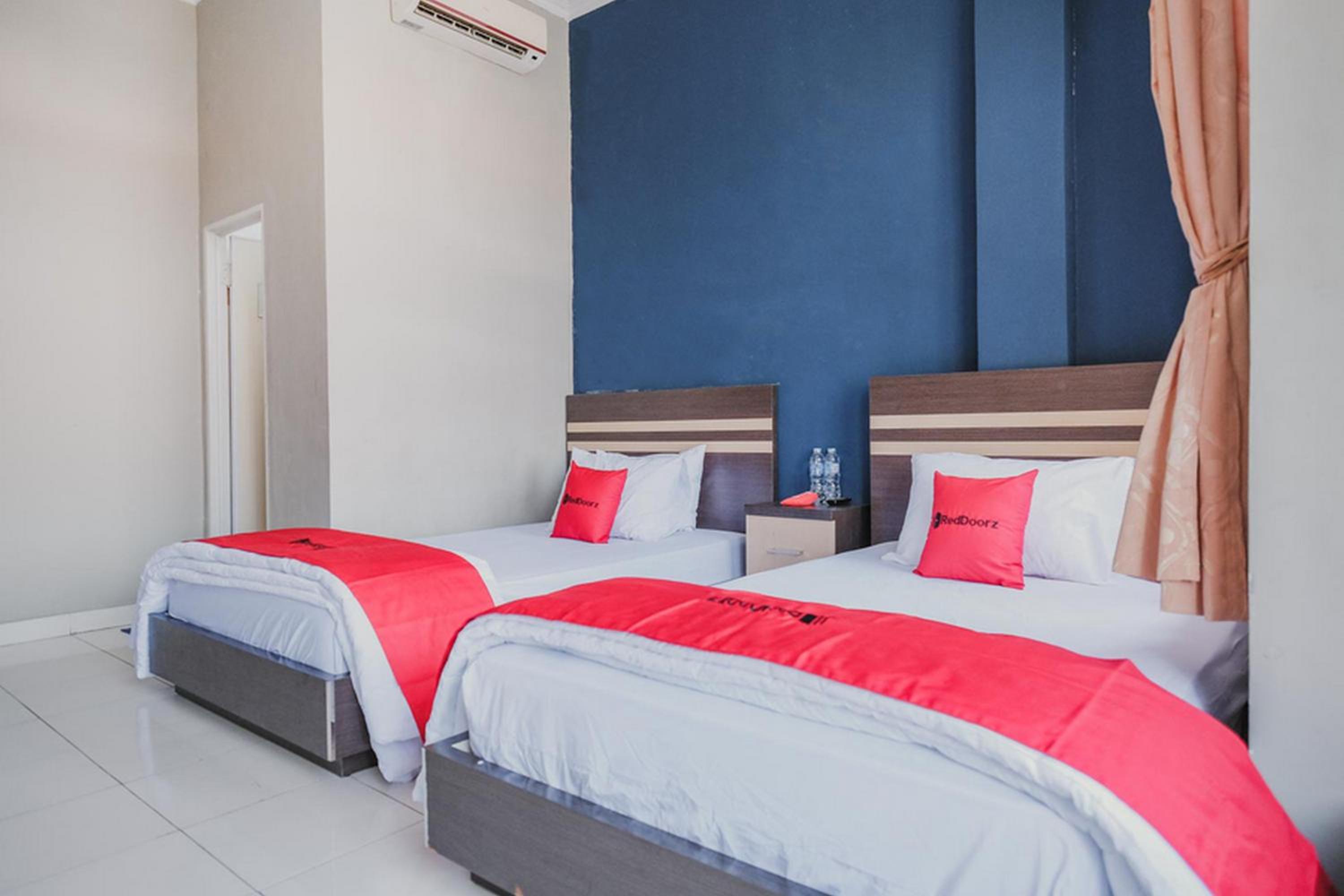 Twin Room - Photo 2