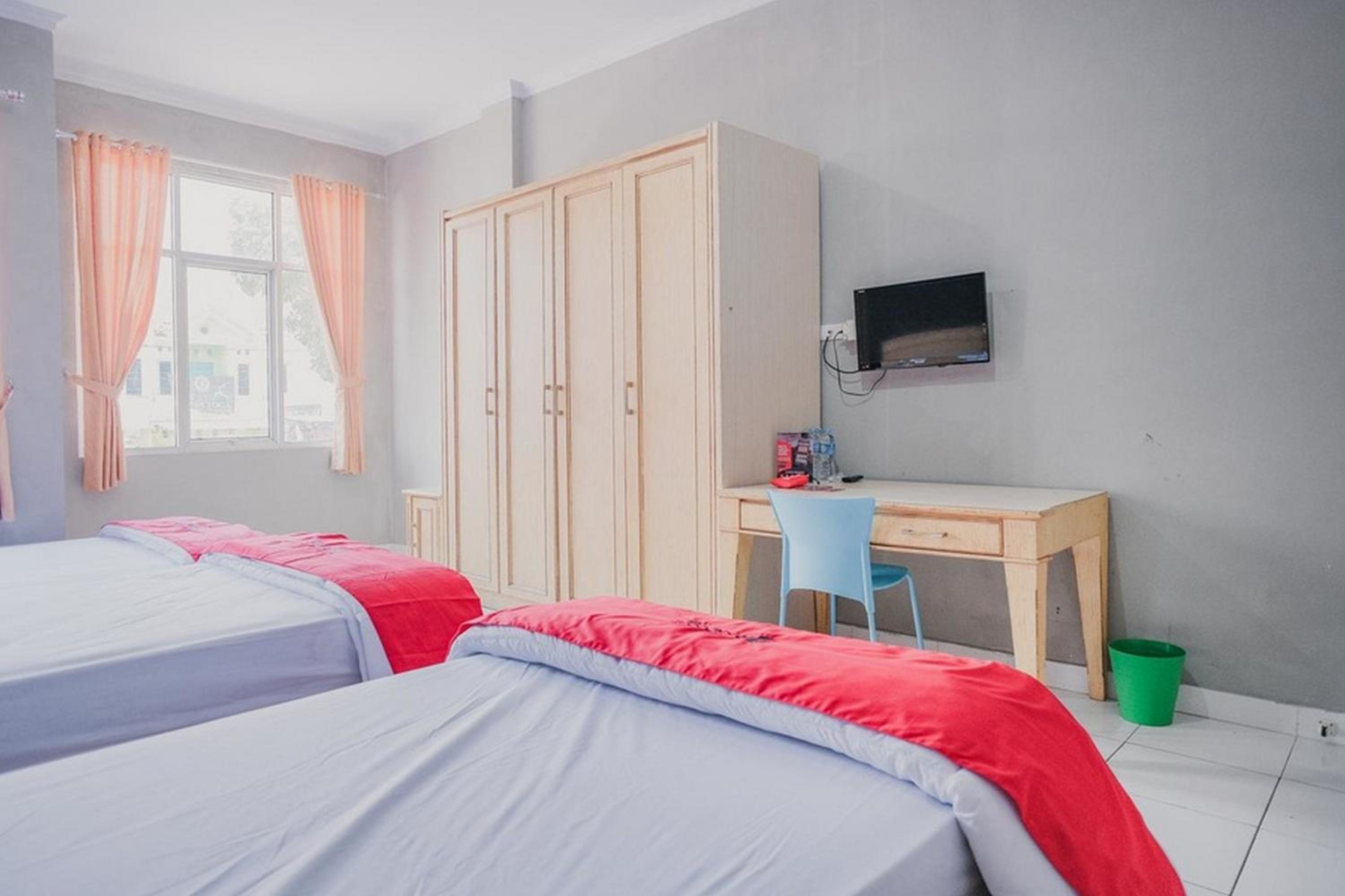 Twin Room - Photo 4