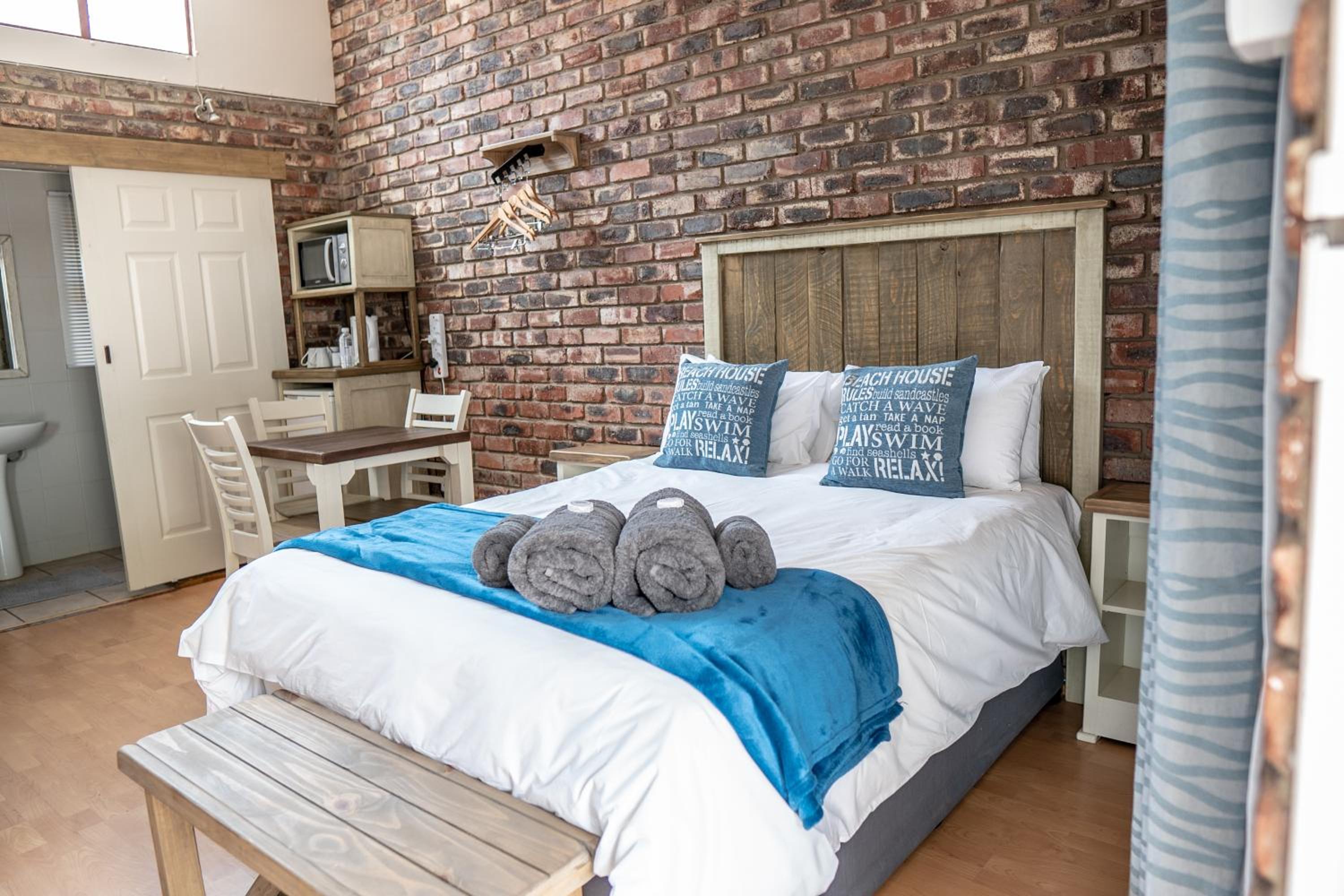 Classic Double Room - Photo 5