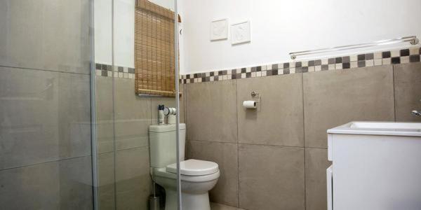 Family Room - Photo 5