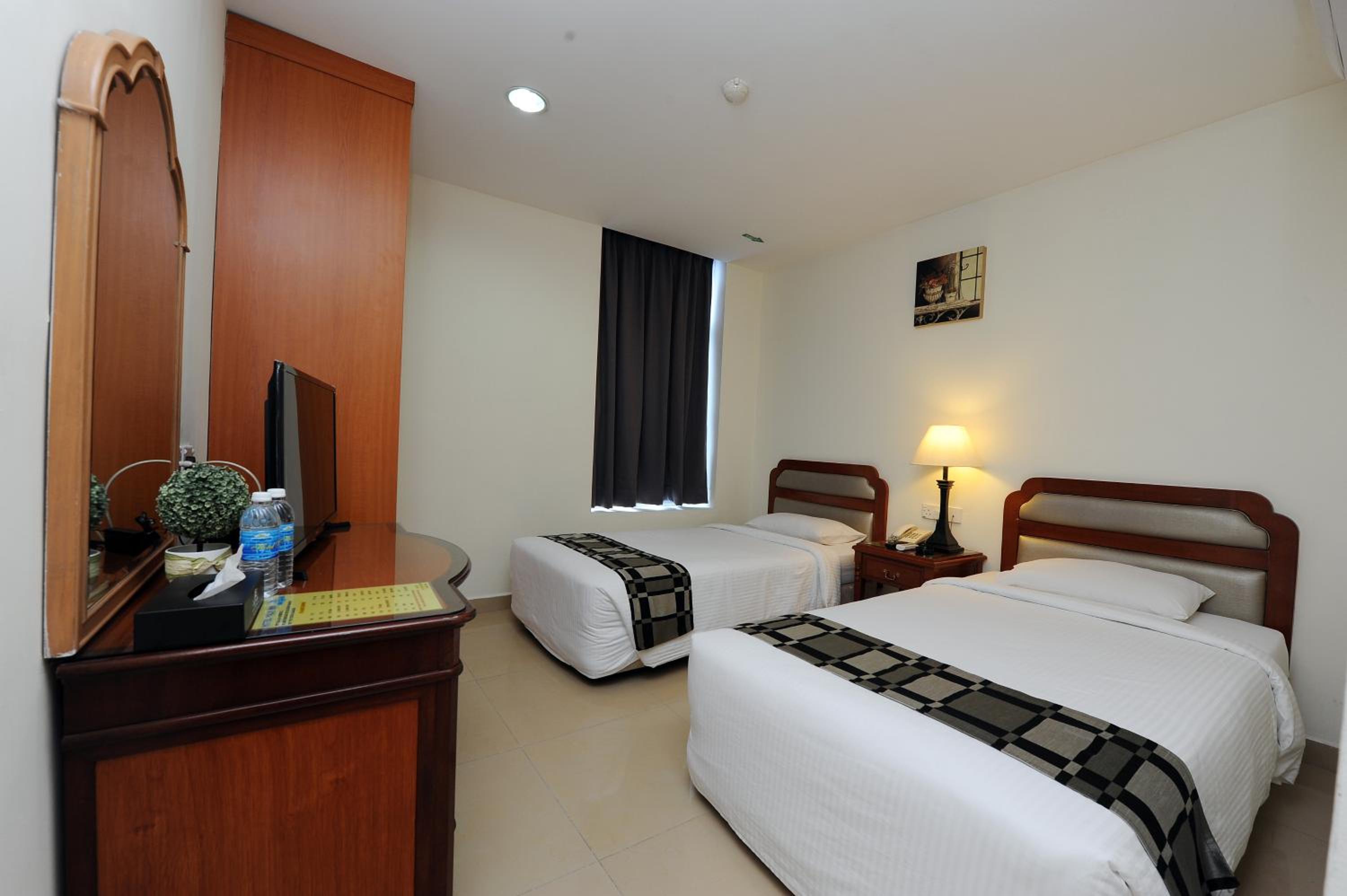 Twin Room - Photo 4