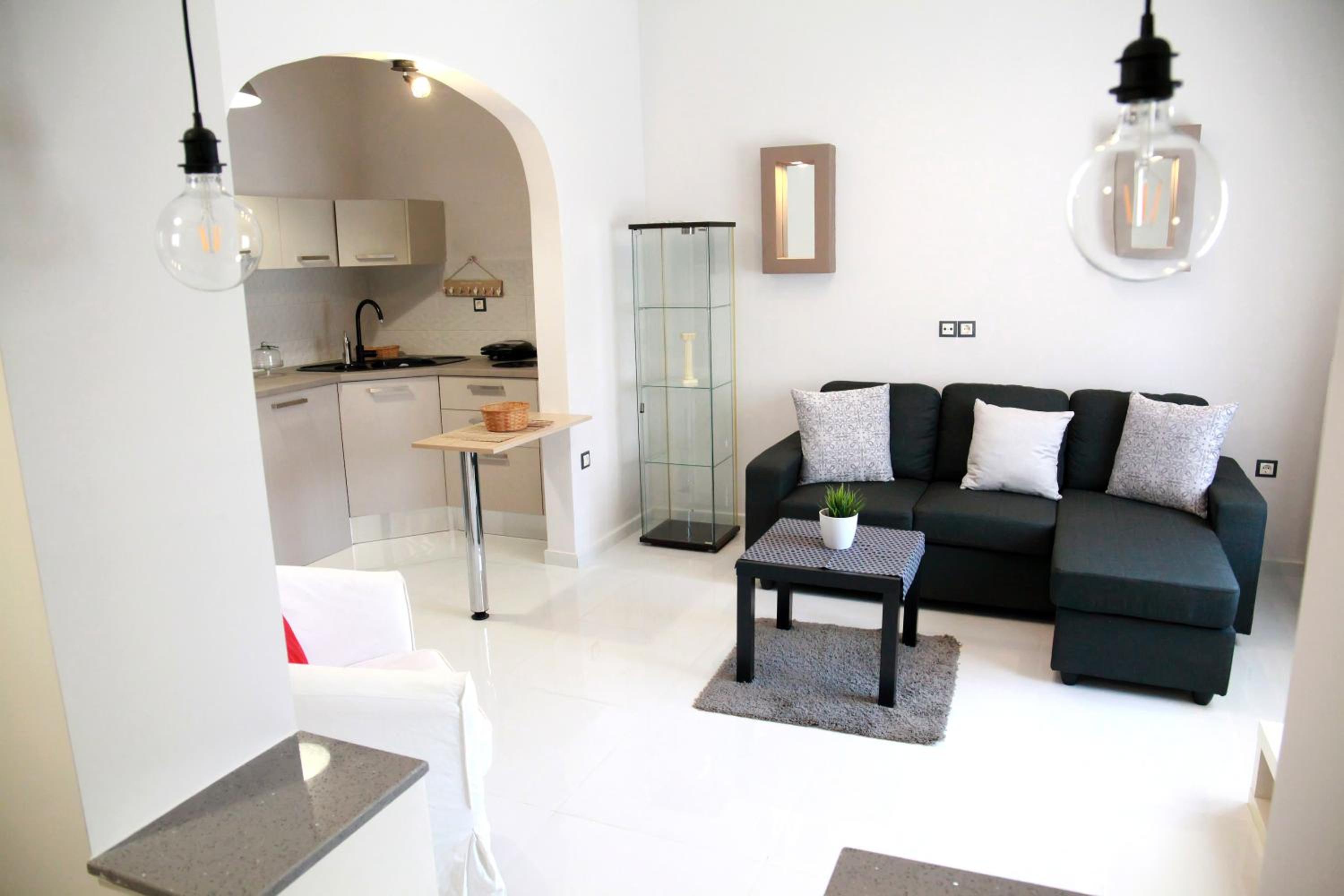 Apartment - Ground Floor - Photo 3