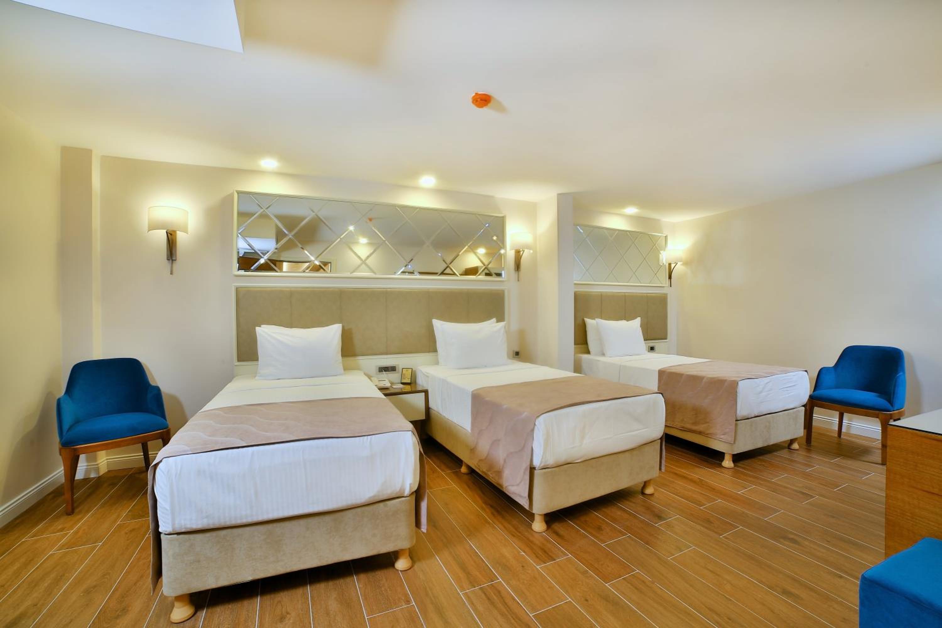 Triple Room photo 3