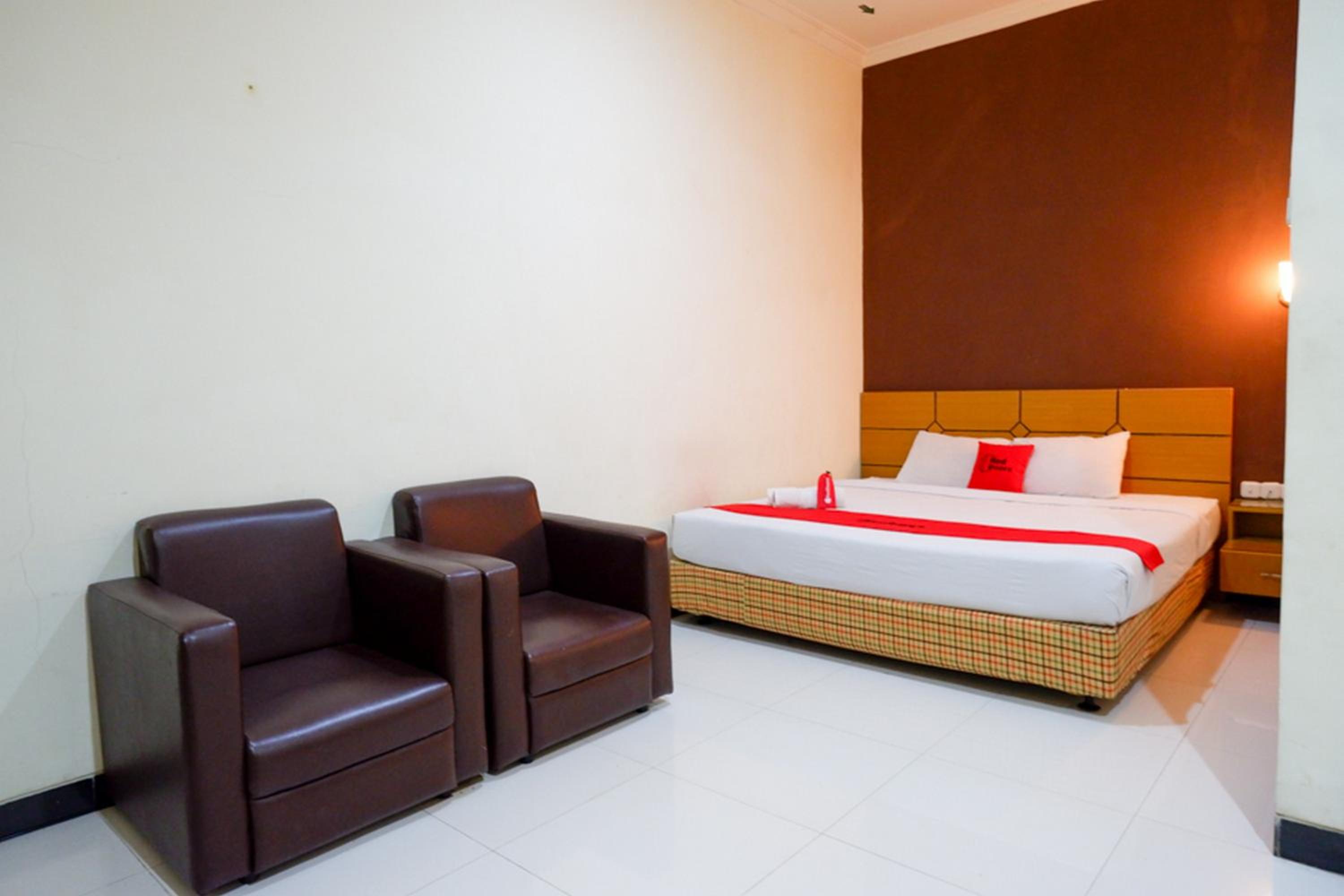 Deluxe Room - Photo 1