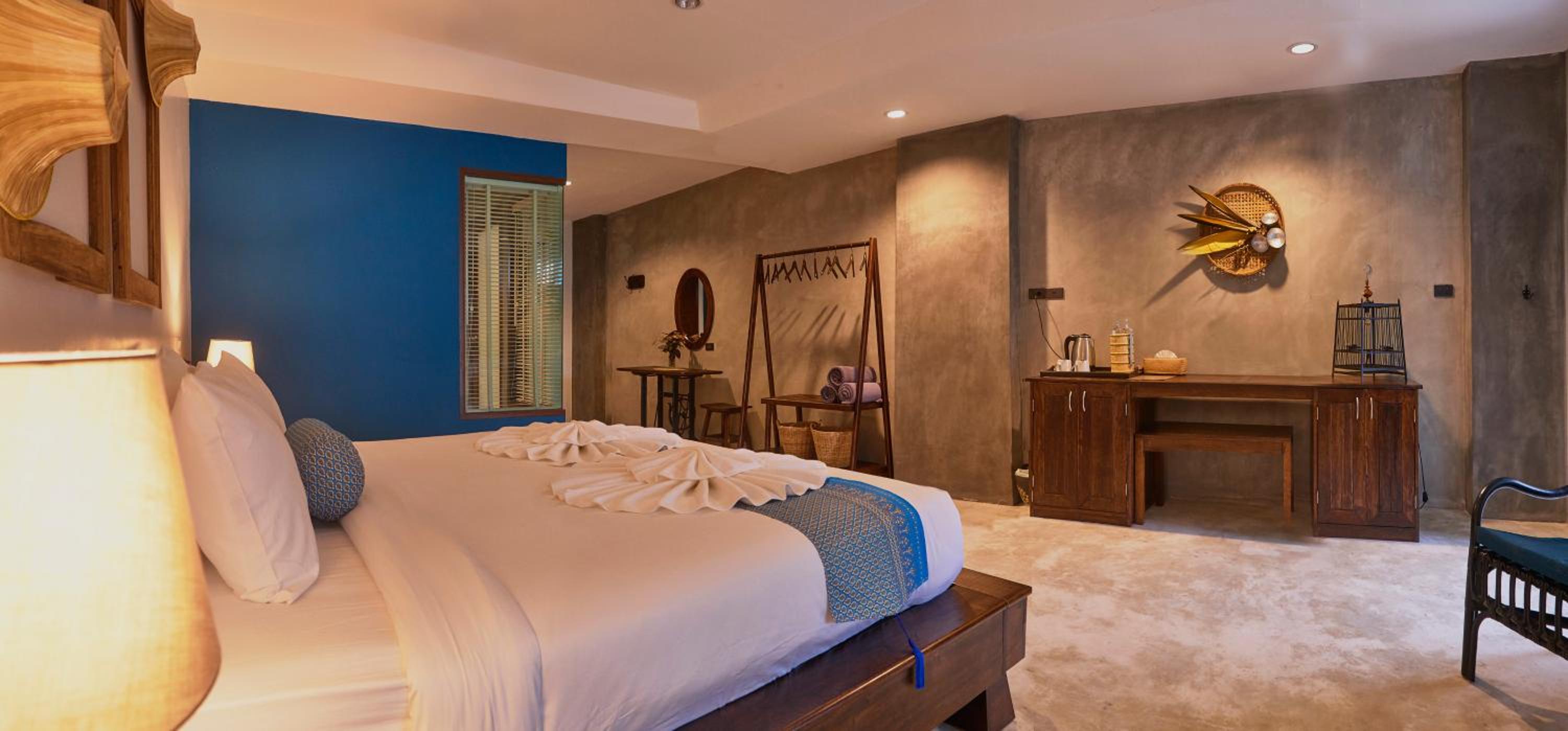 King Room with Balcony photo 1