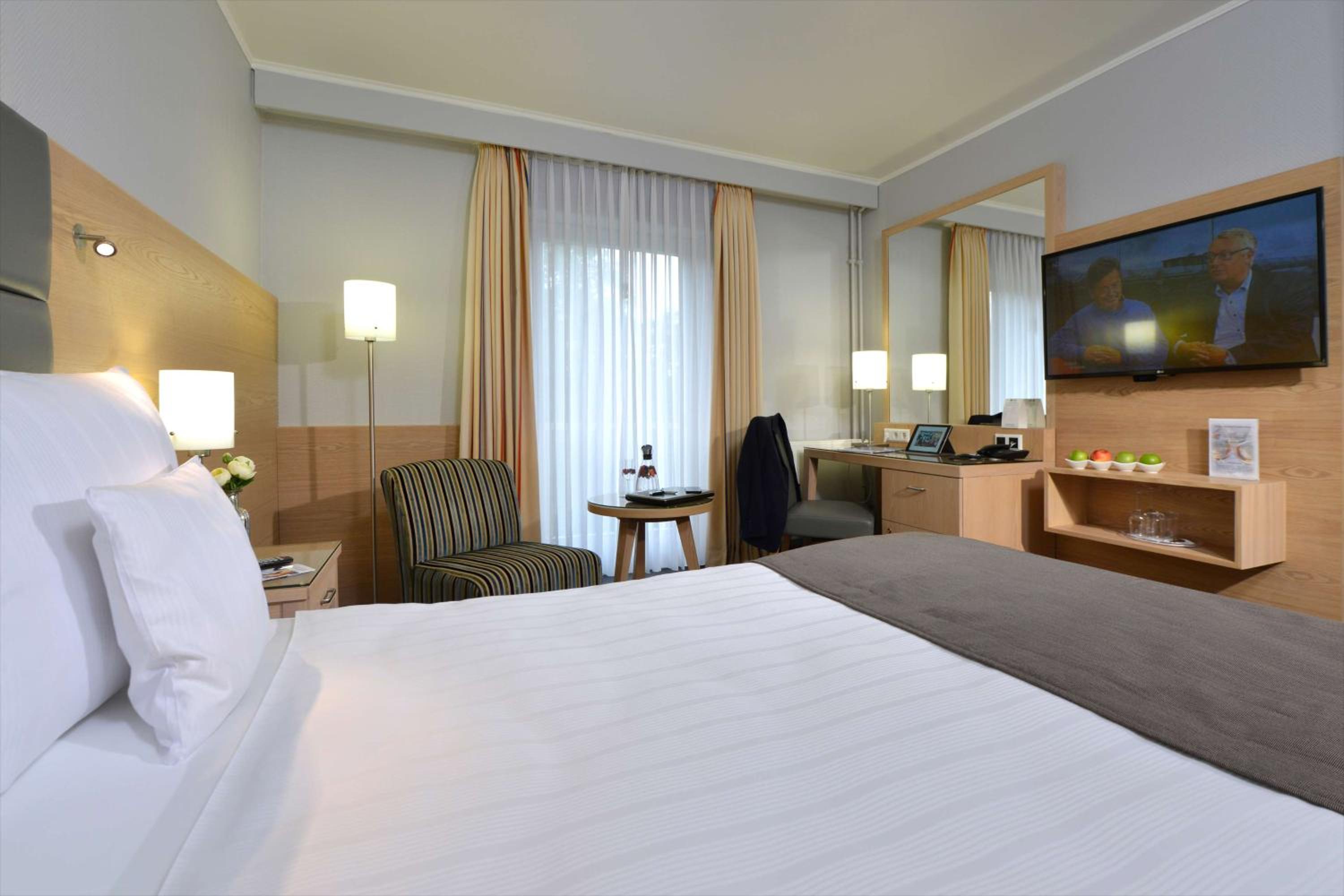 Economy Single Room with Single Bed photo 3