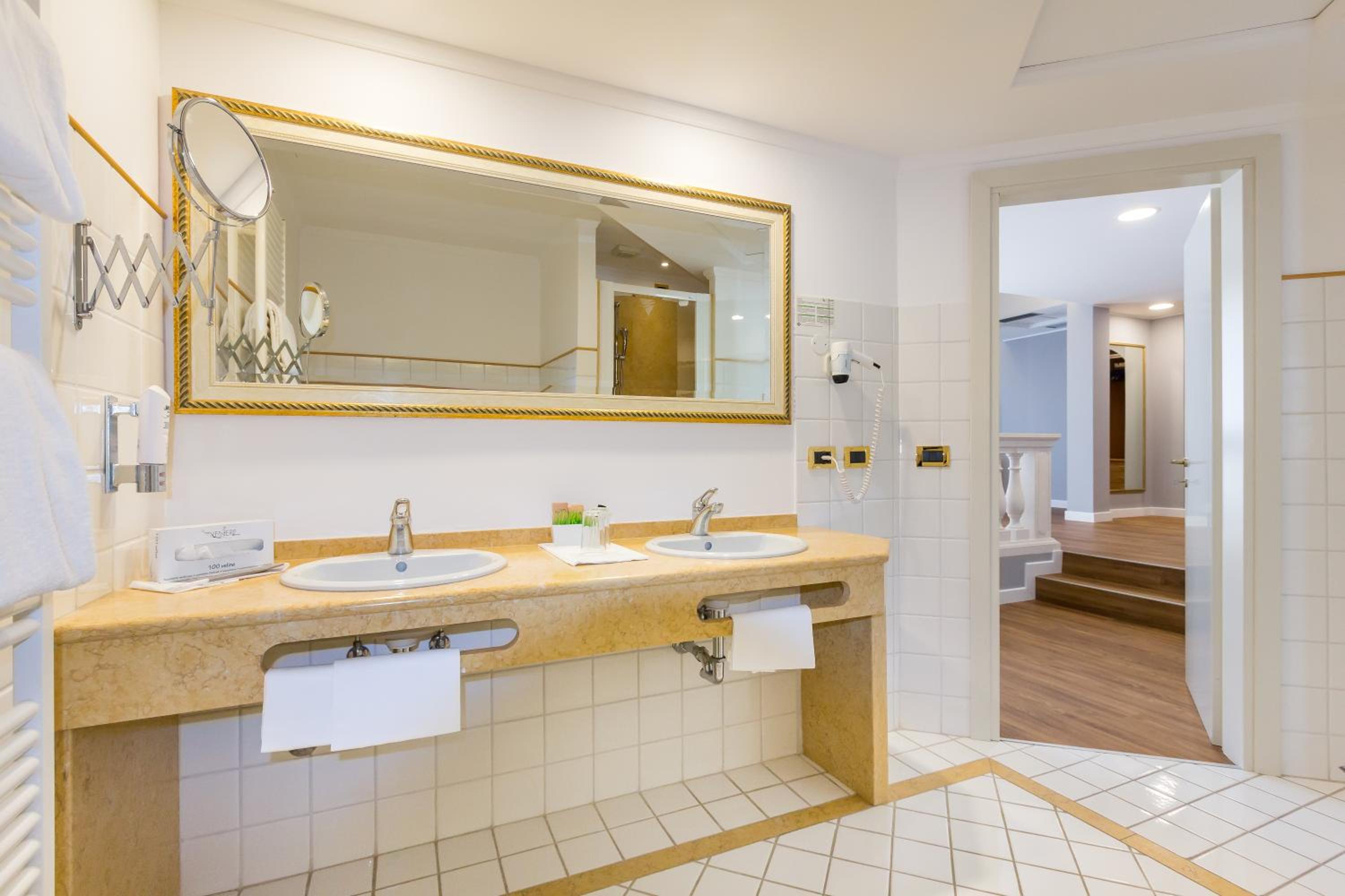 Family Suite photo 2