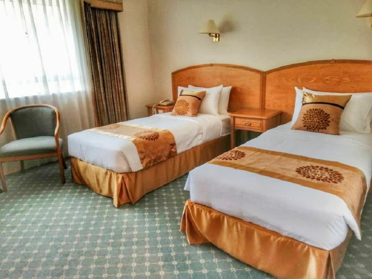 Deluxe Twin Room photo 2