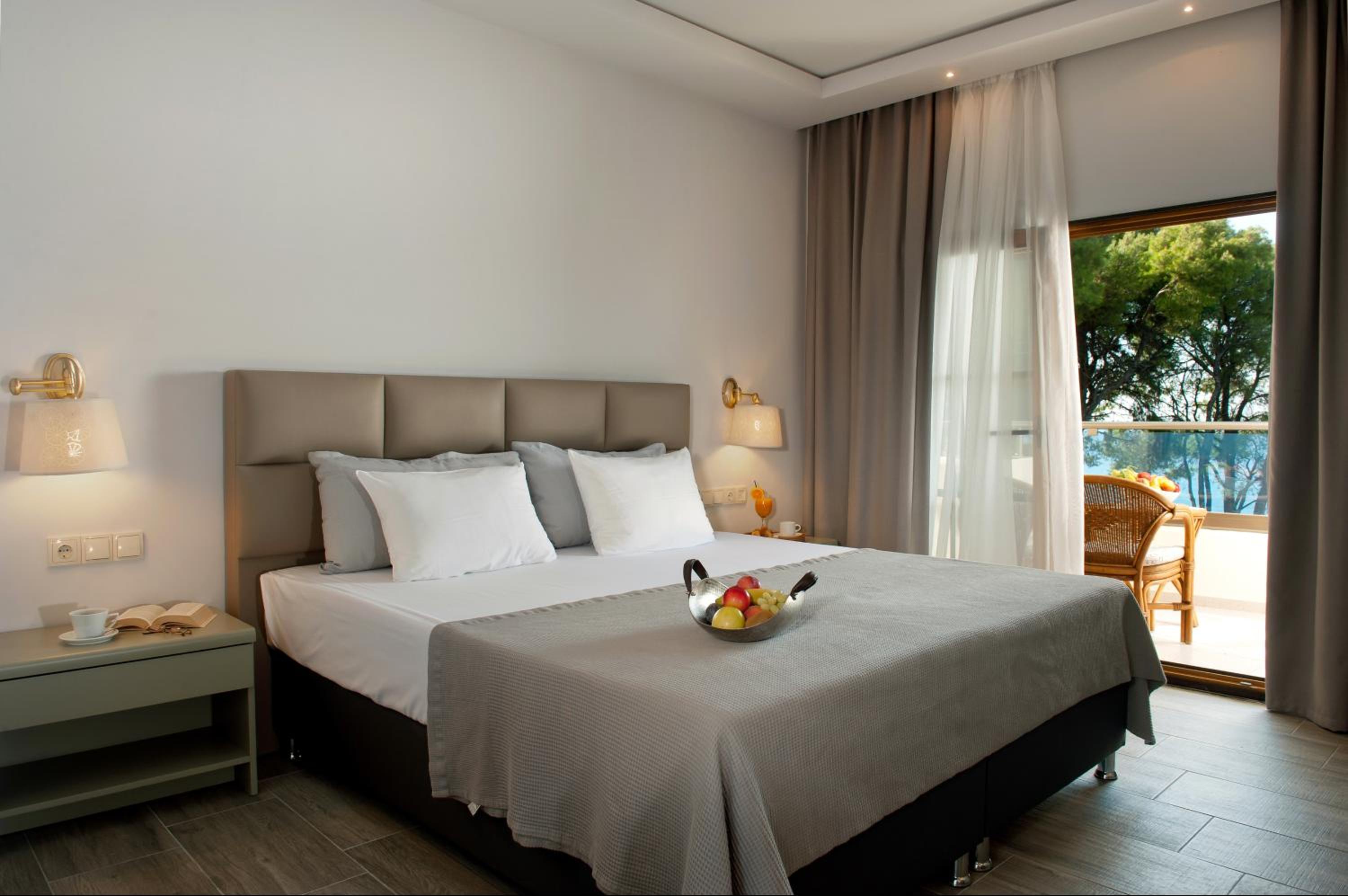 Superior Sea View Room photo 3