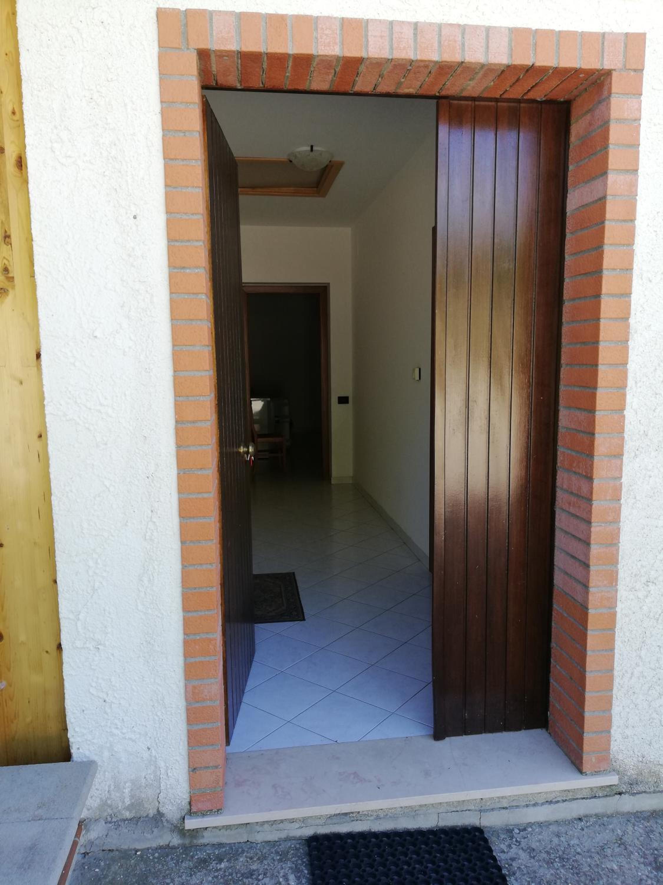 Double Room with Private Bathroom - Photo 19