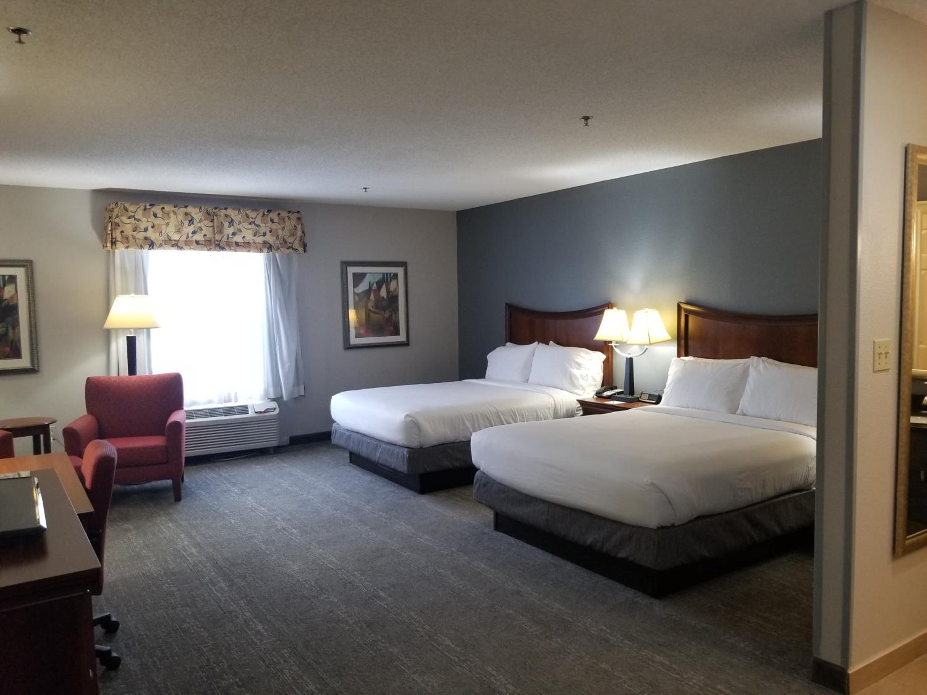 Studio Suite with Two Queen Beds - Non-Smoking - Photo 1