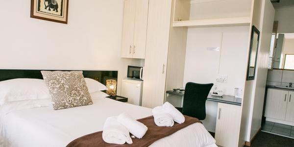 Single Room - Photo 1
