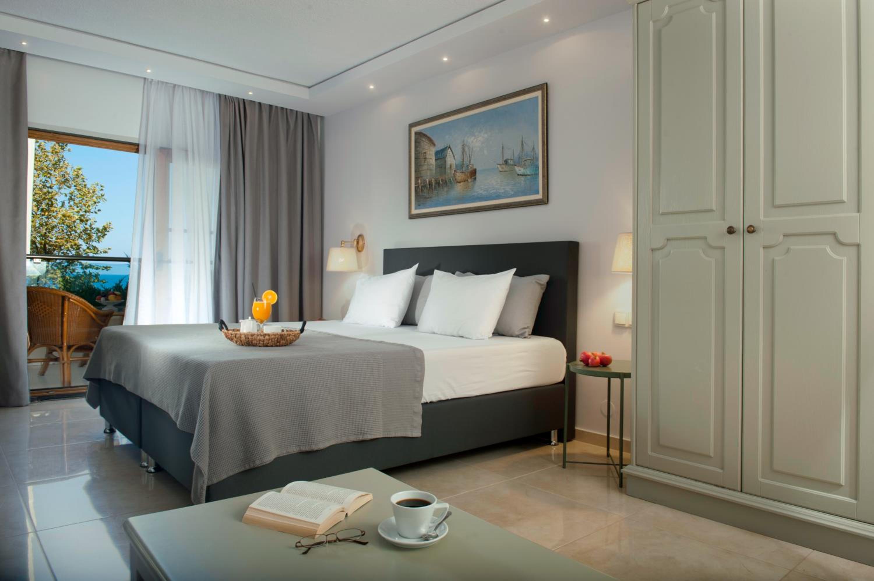 Suite with Sea View photo 1