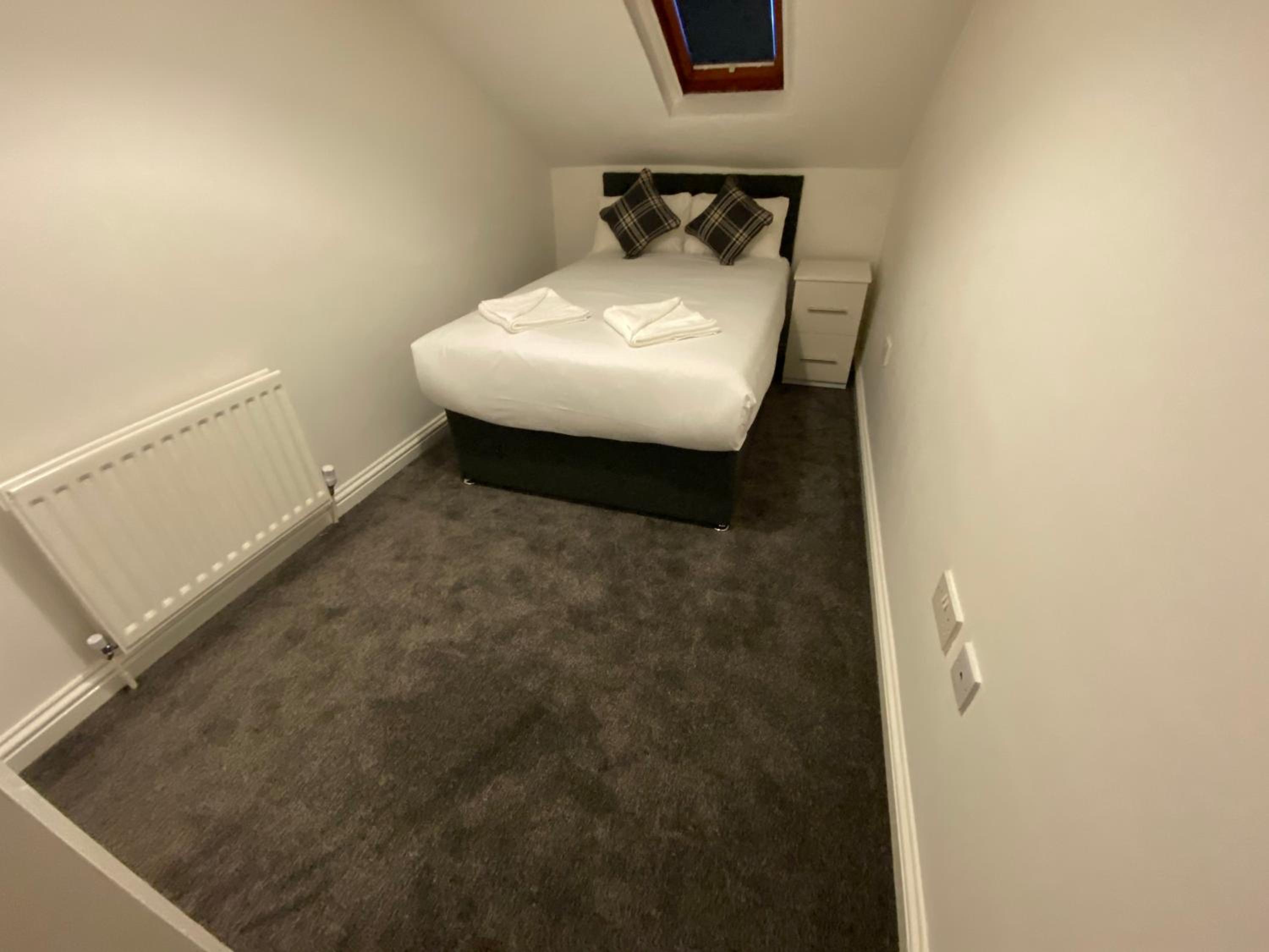 Apartment photo 2