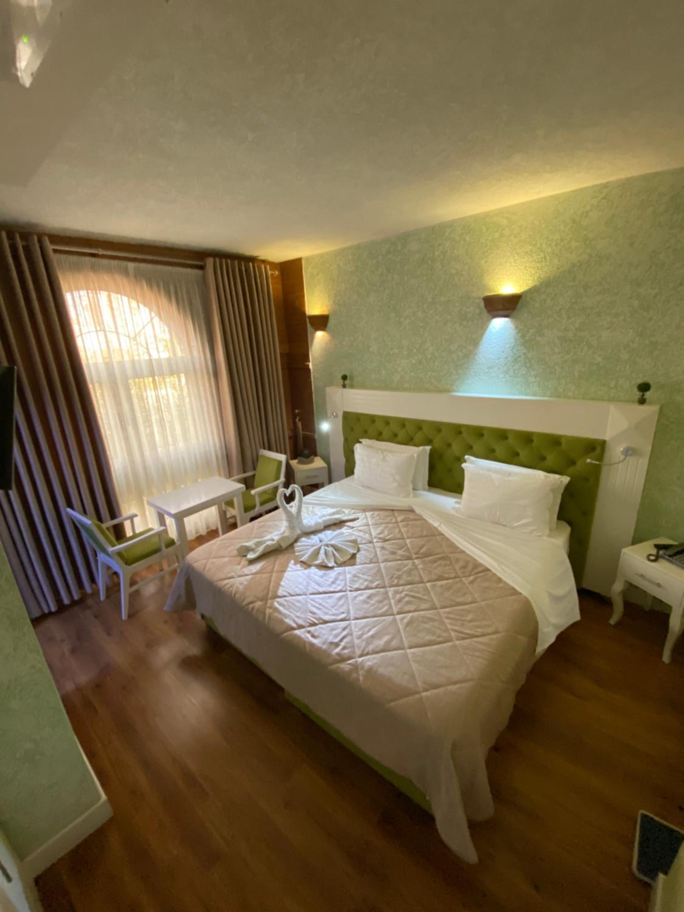 Deluxe Single Room