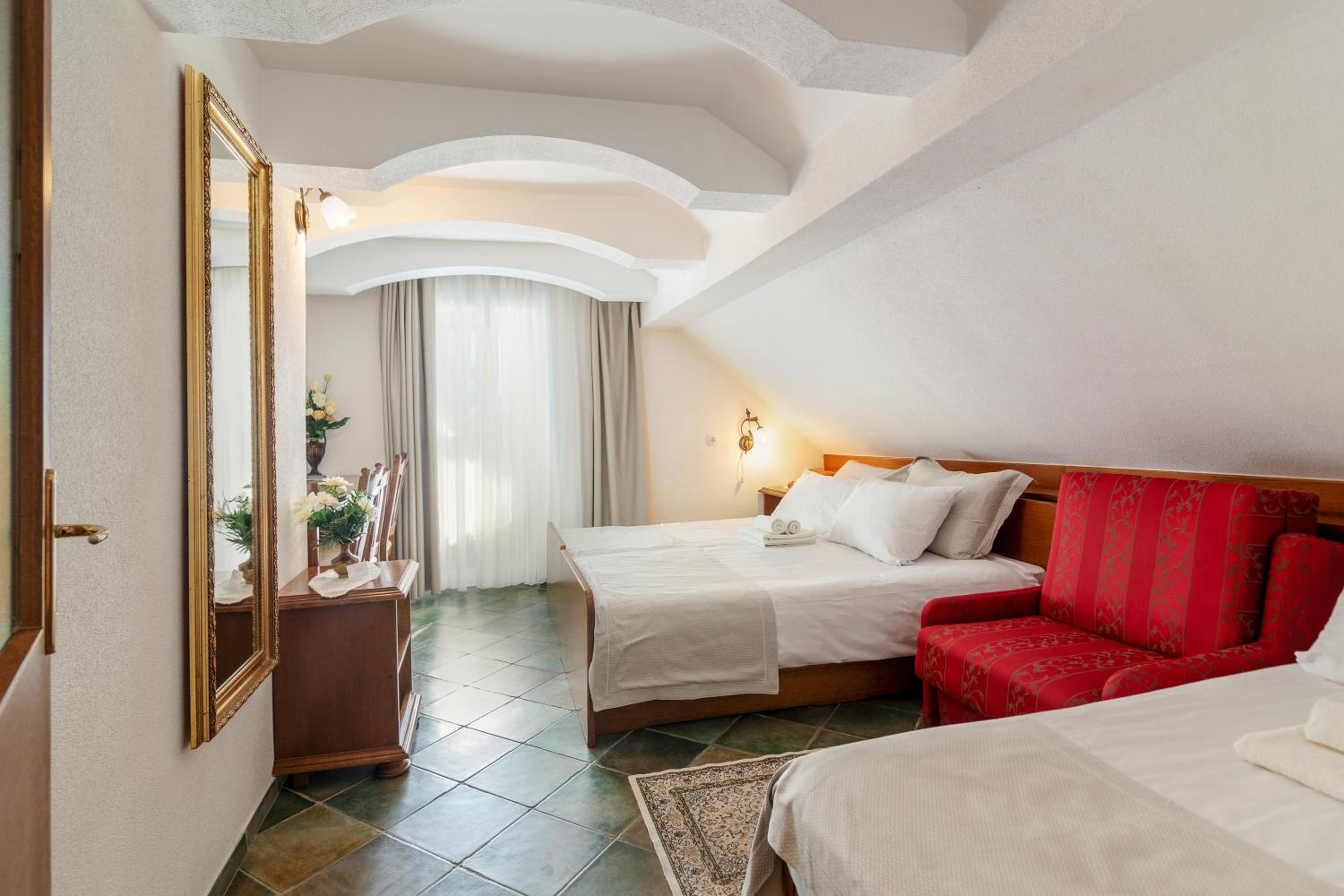 Standard Triple Room photo 3
